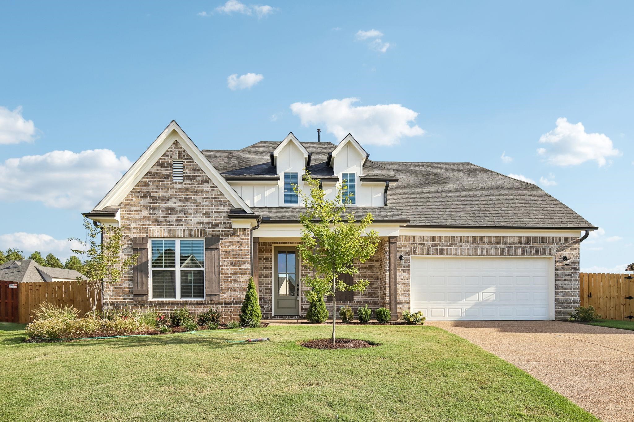 350 CHESNUT RIDGE CV Property Photo 1
