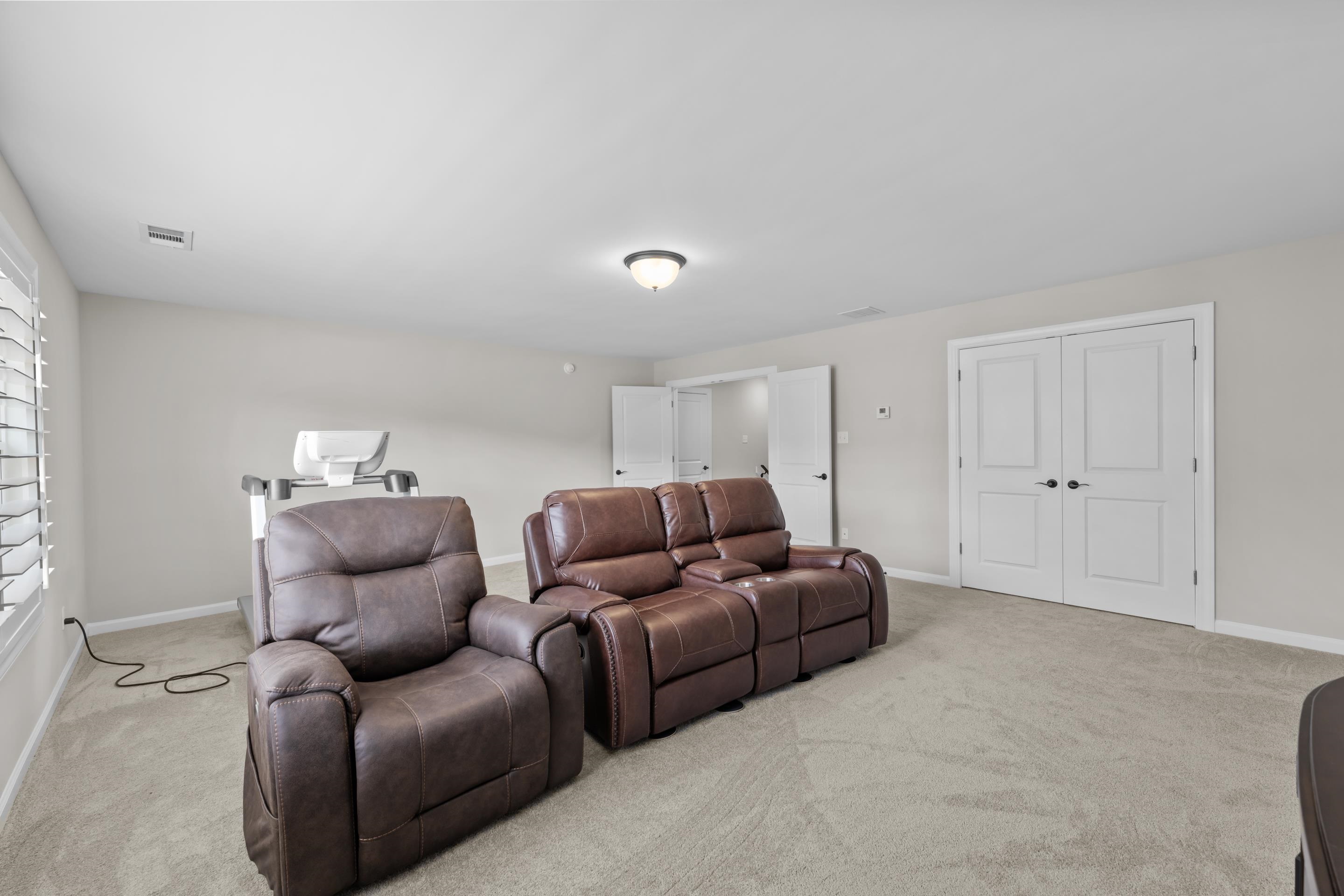 4916 Maple Walk Dr Property Photo 33