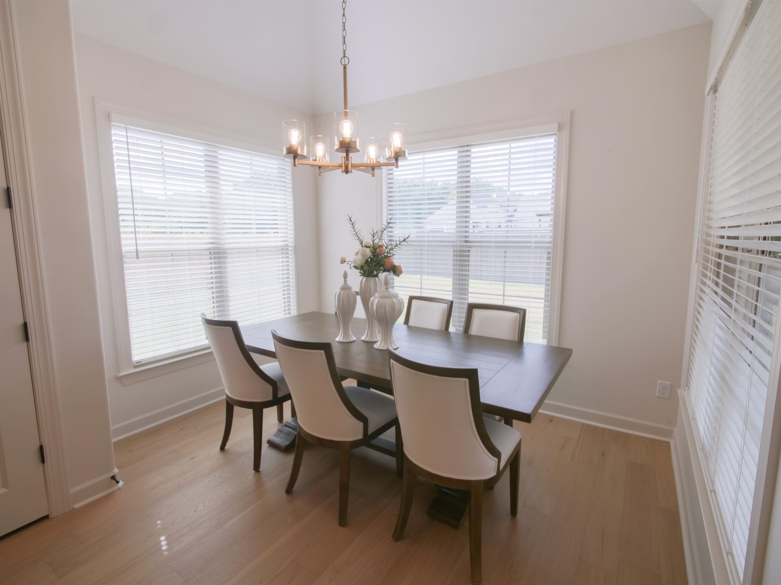 9574 Grays Hollow Dr S Property Photo 12