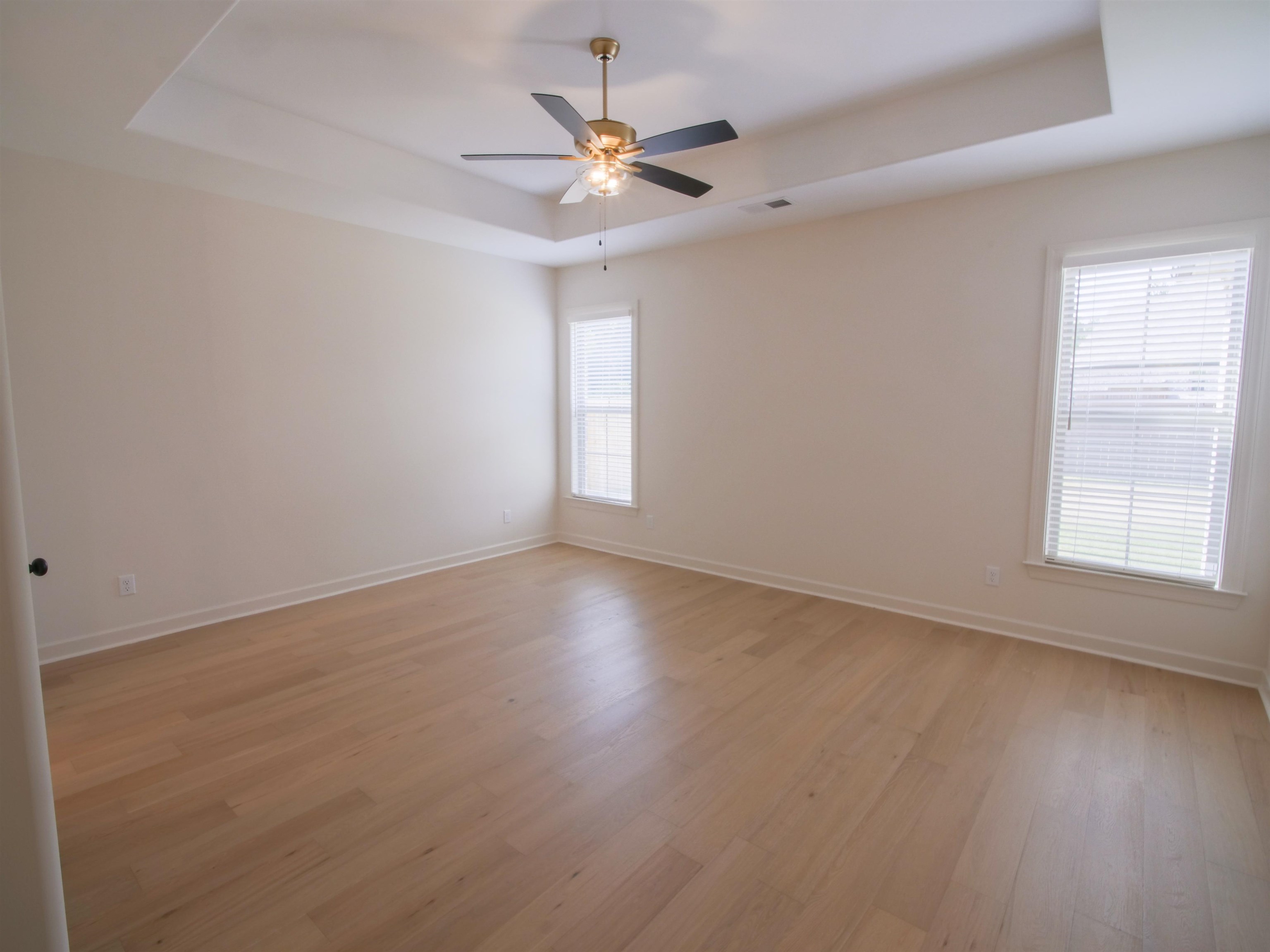 9574 Grays Hollow Dr S Property Photo 15