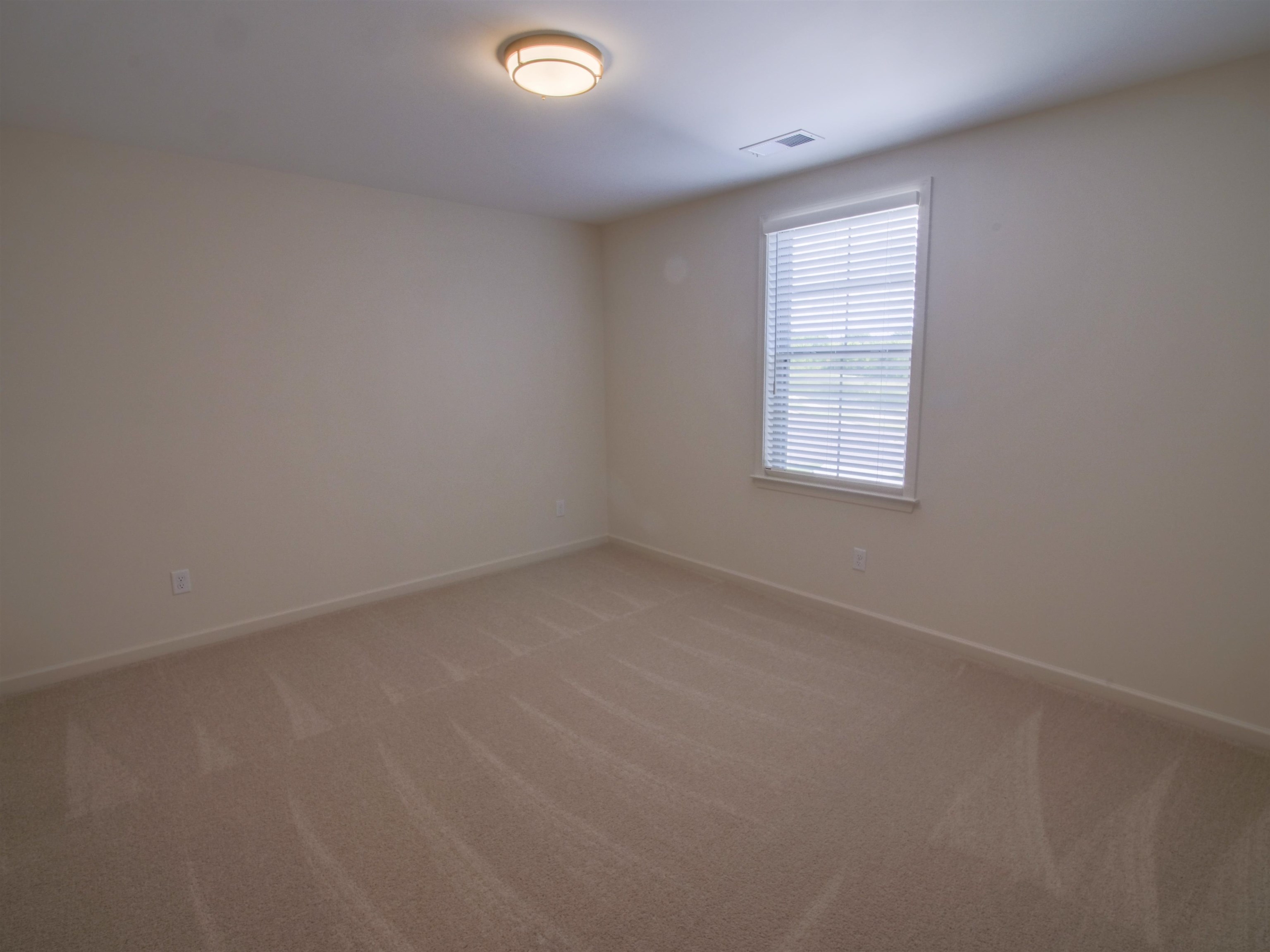 9574 Grays Hollow Dr S Property Photo 22