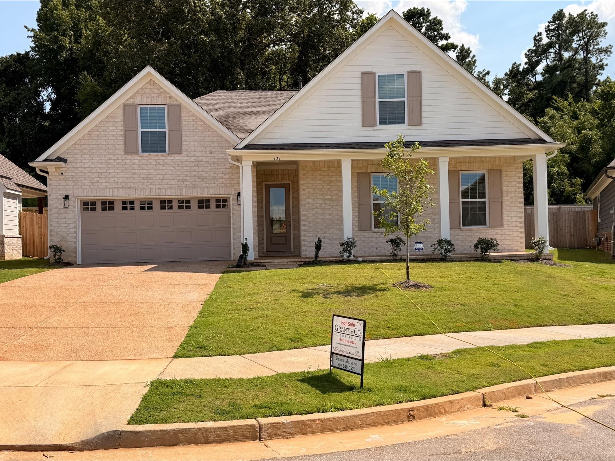 125 LIVE OAK CV Property Photo 1