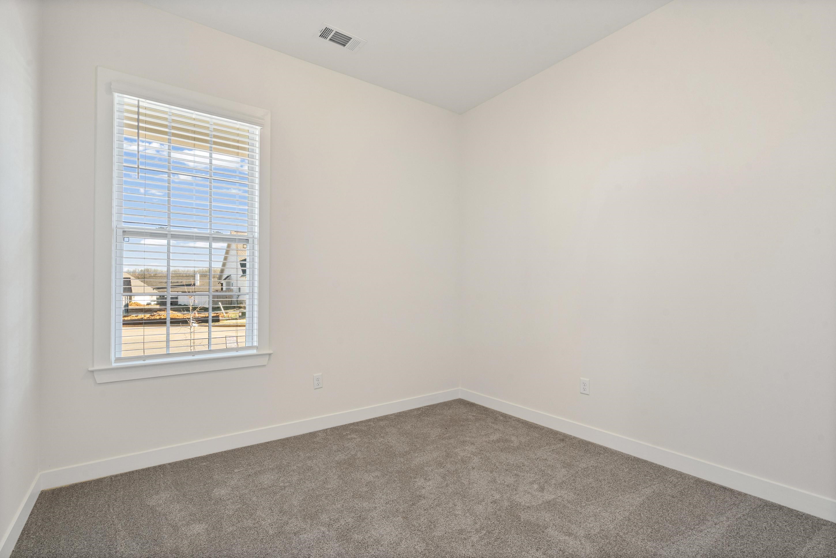 125 Live Oak Cv Property Photo 11