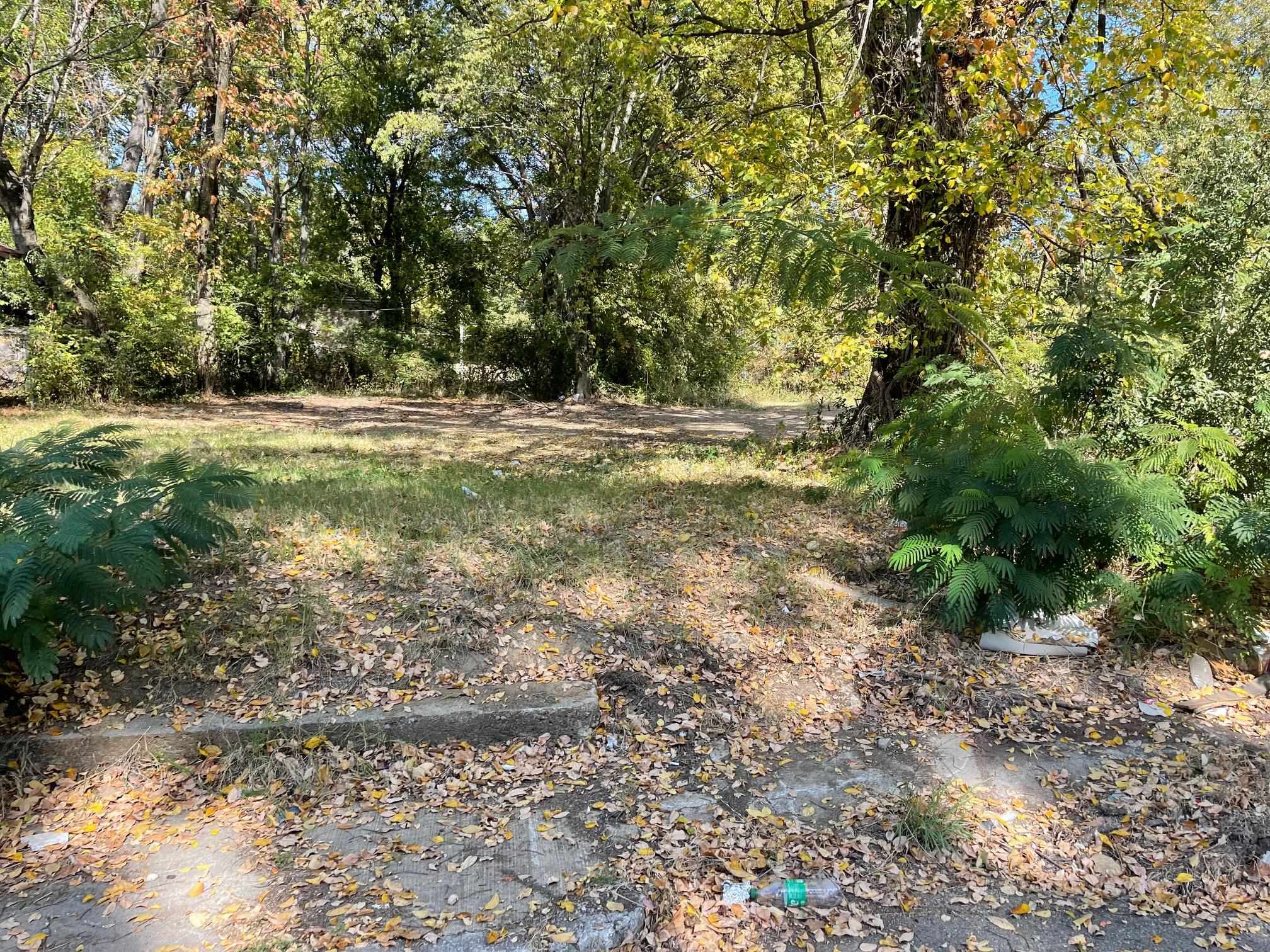 320 CAMBRIDGE AVE Property Photo 1