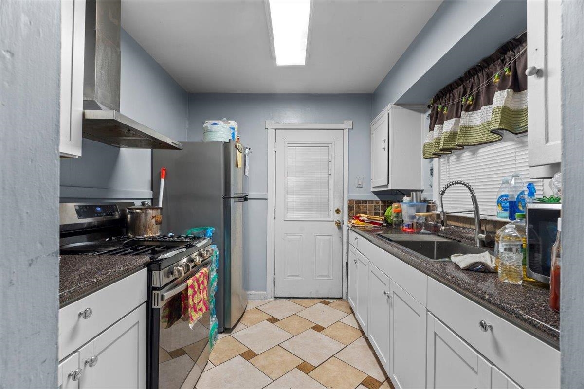 3743 Given Ave Property Photo 13