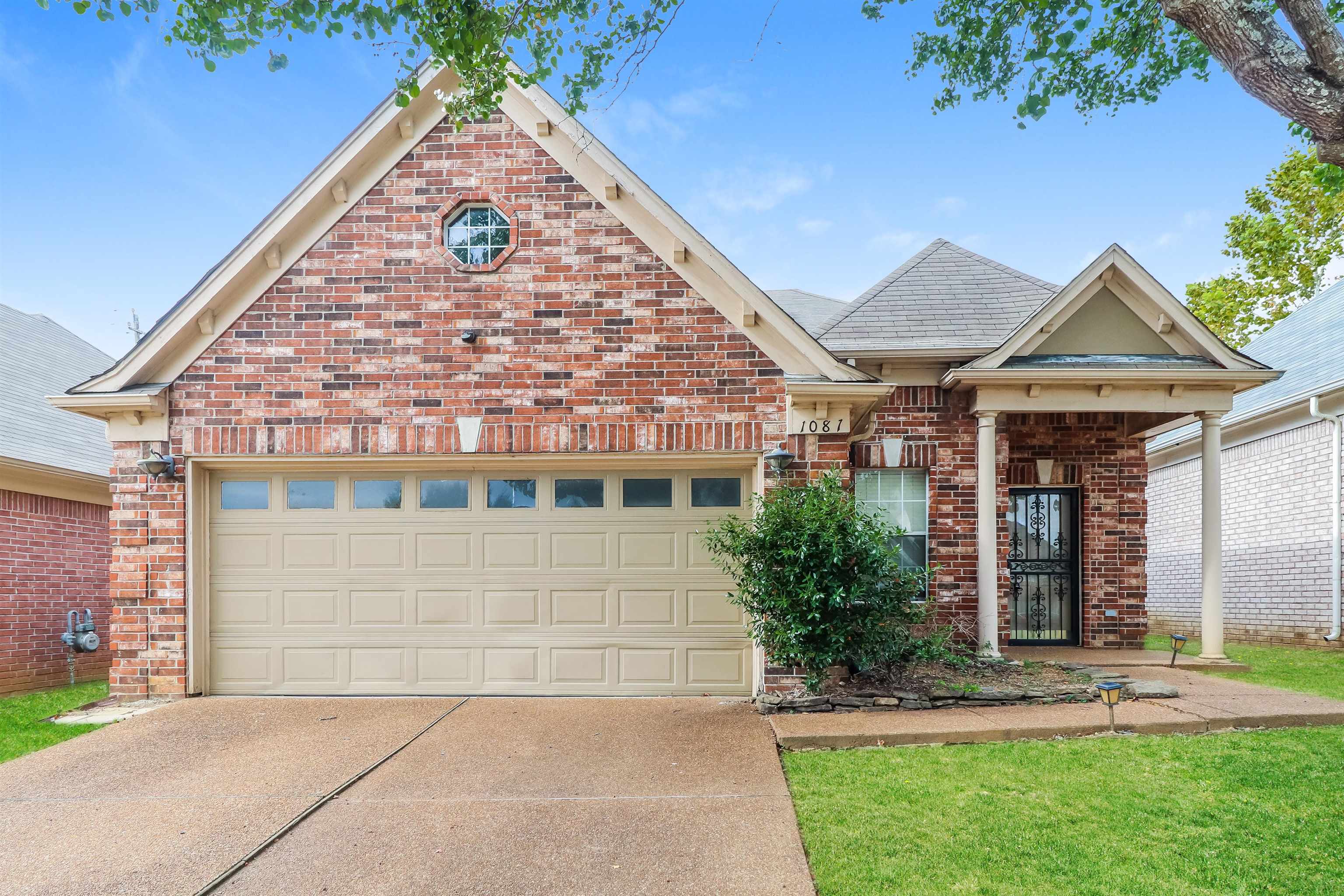 1087 Cross Meadow Rd Property Photo 1