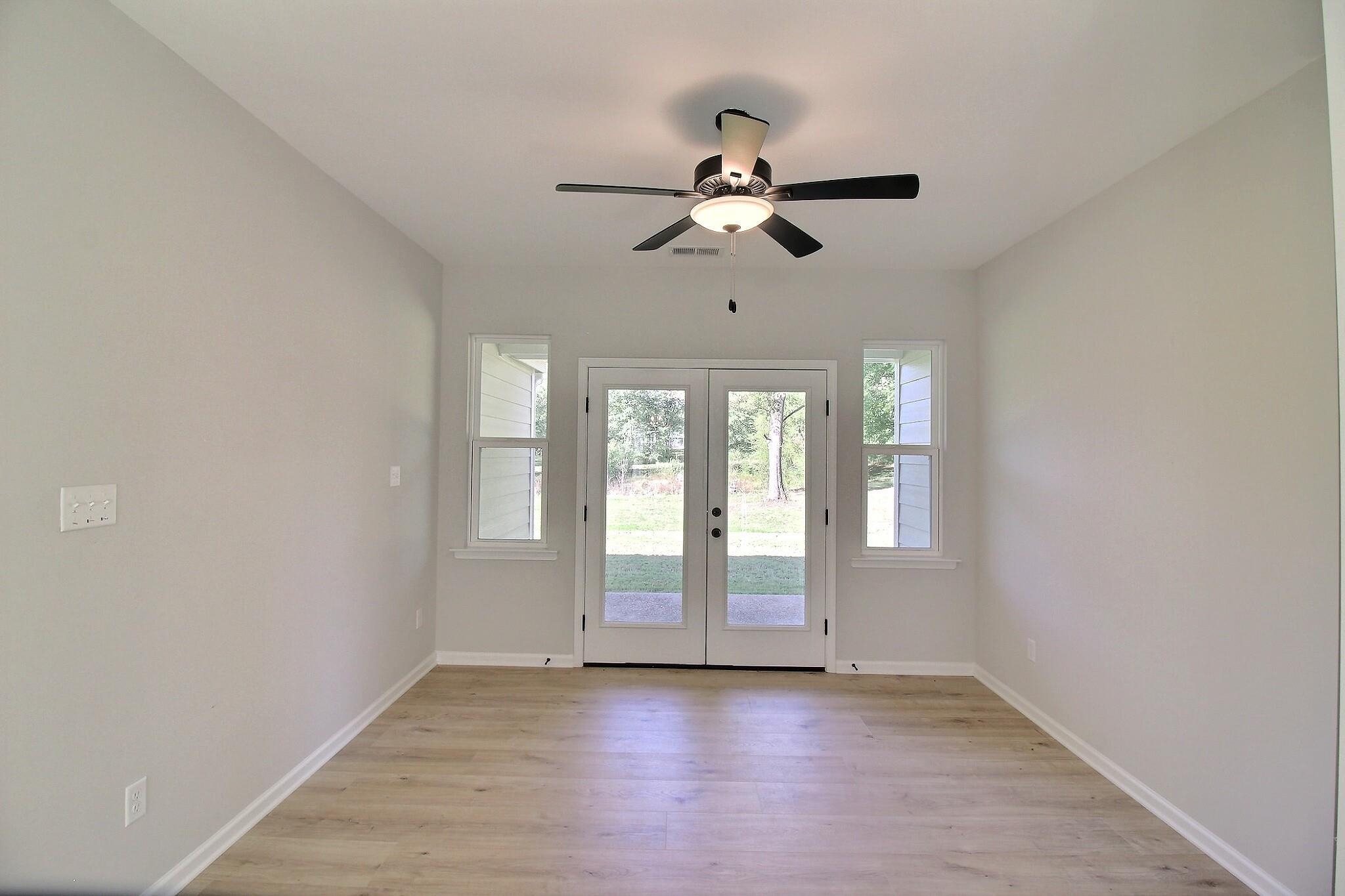 3290 Raleigh Lagrange Dr Property Photo 10