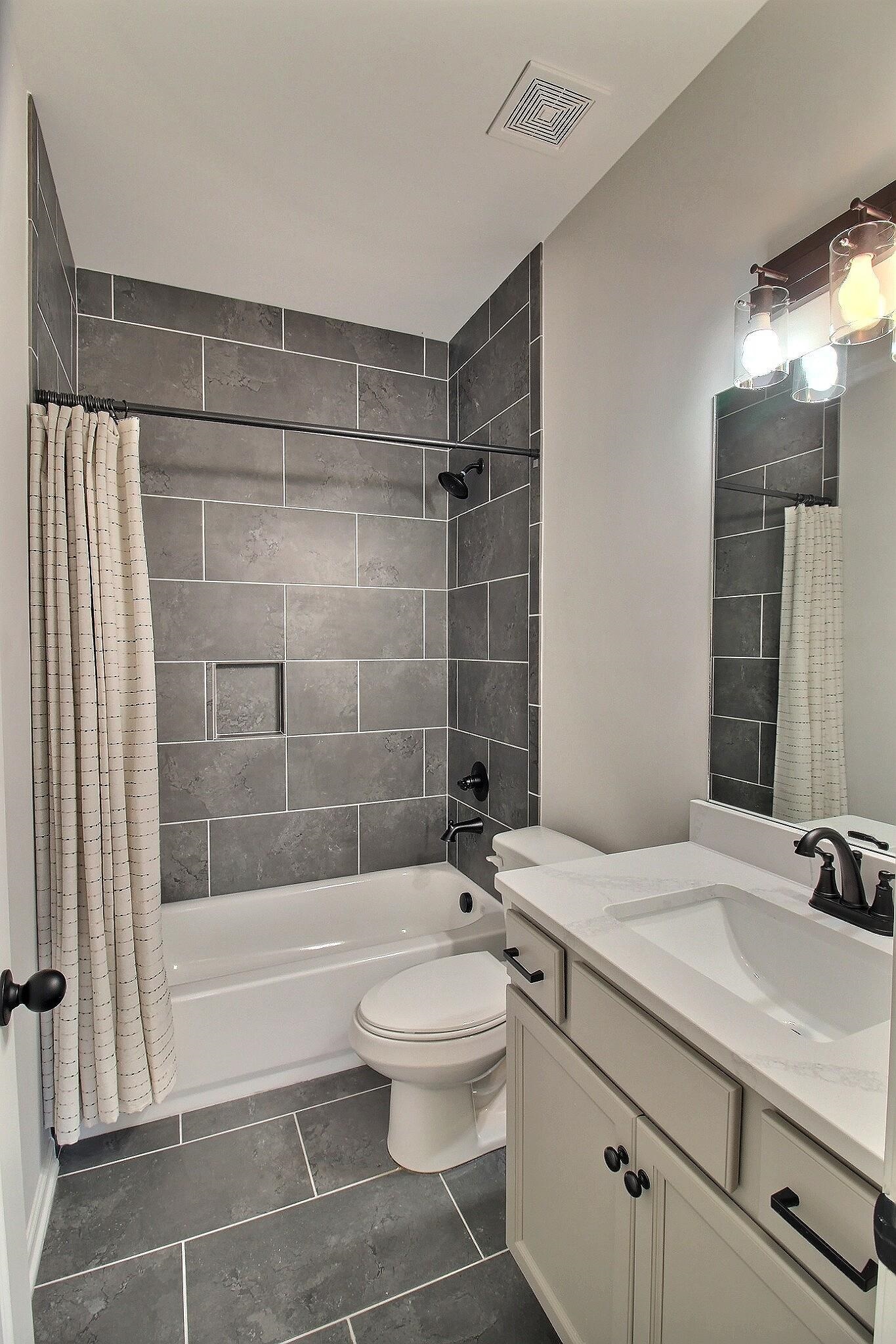 3290 Raleigh Lagrange Dr Property Photo 17