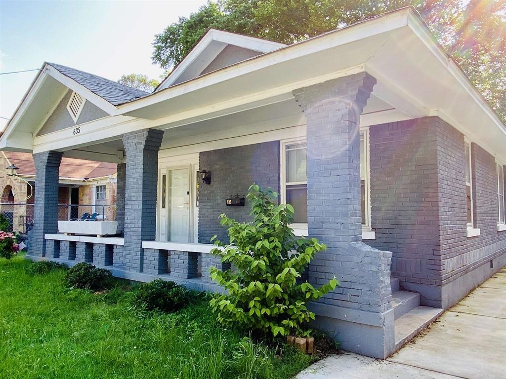 635 N Merton Ave Property Photo 5