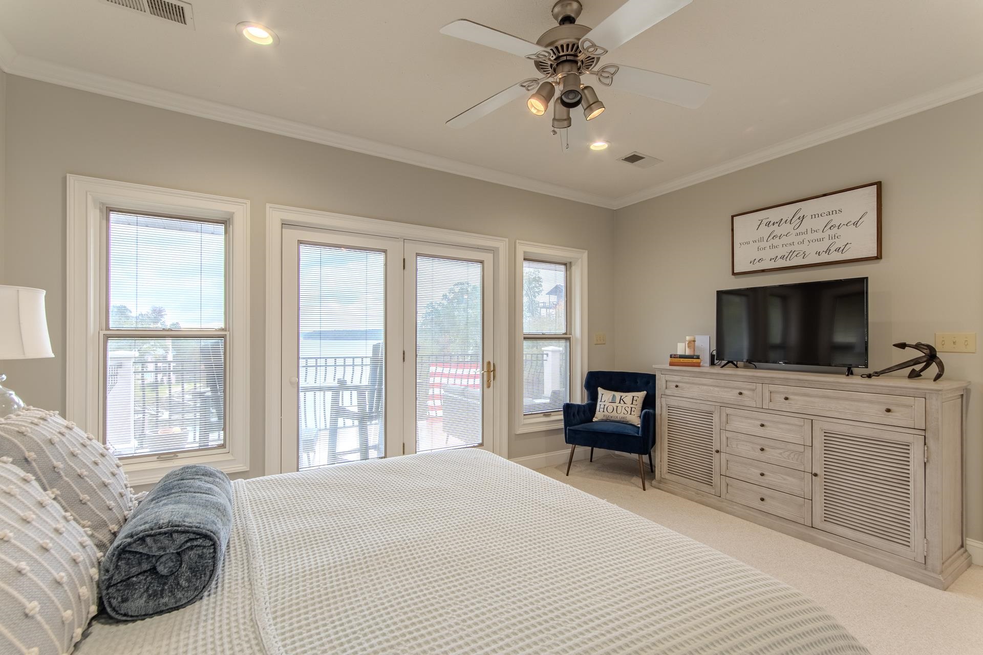 245 Tidewater Pt Property Photo 16