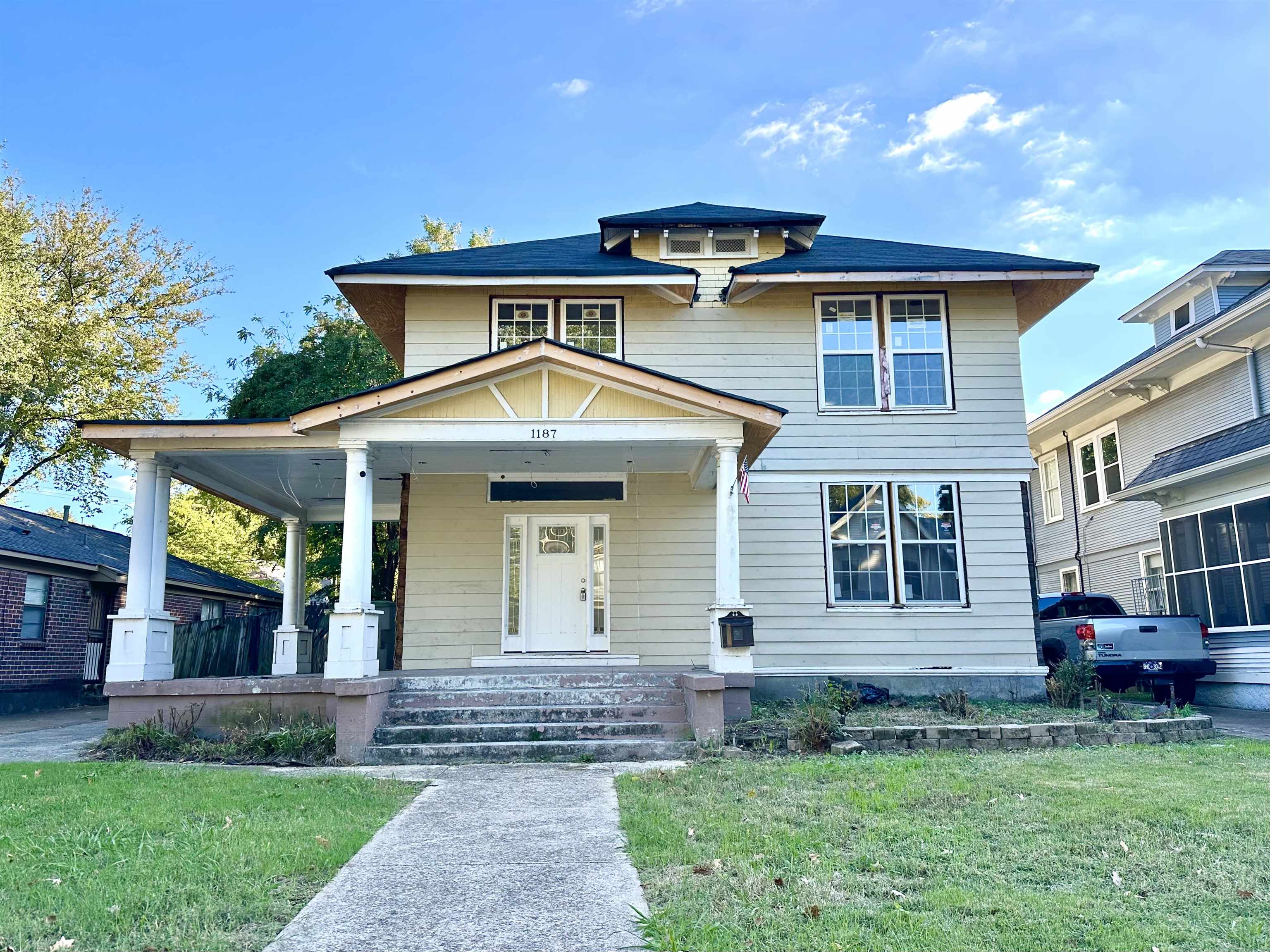 1187 Central Ave Property Photo 1