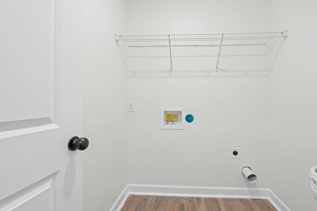 352 Gaston Ave Property Photo 12