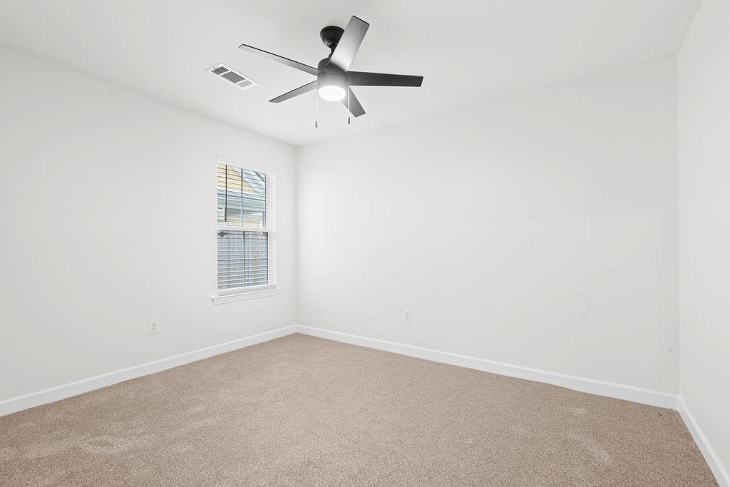 352 Gaston Ave Property Photo 16