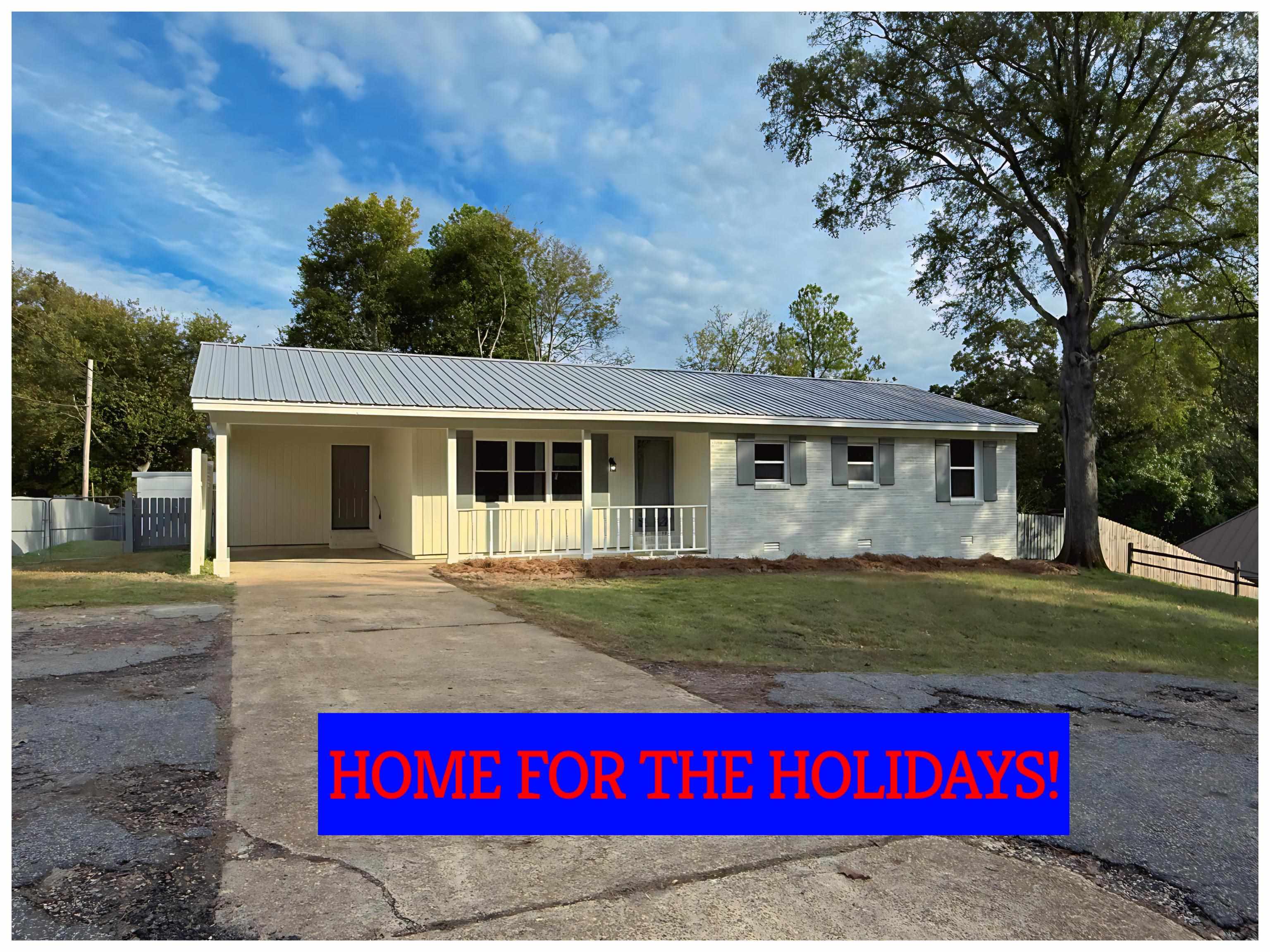 110 Rolling Oaks Dr Property Photo 1