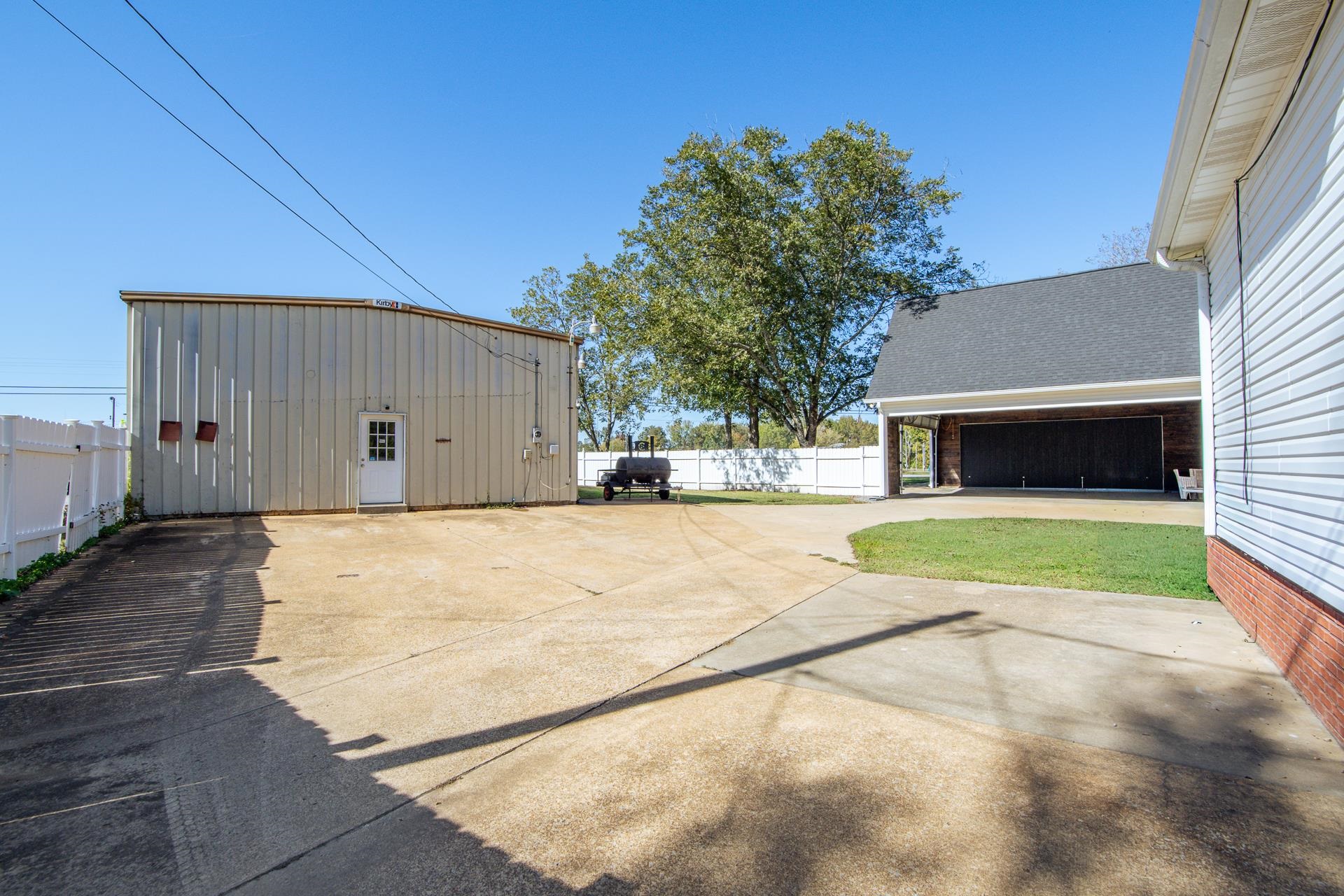 635 Patterson Rd Property Photo 33