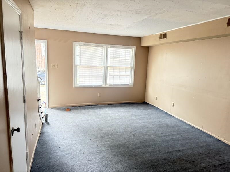 5273 Flowering Peach Dr 5273 Property Photo 3
