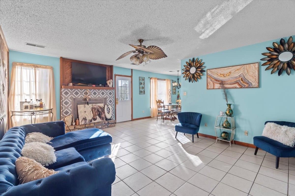6605 Red Birch Dr Property Photo 3