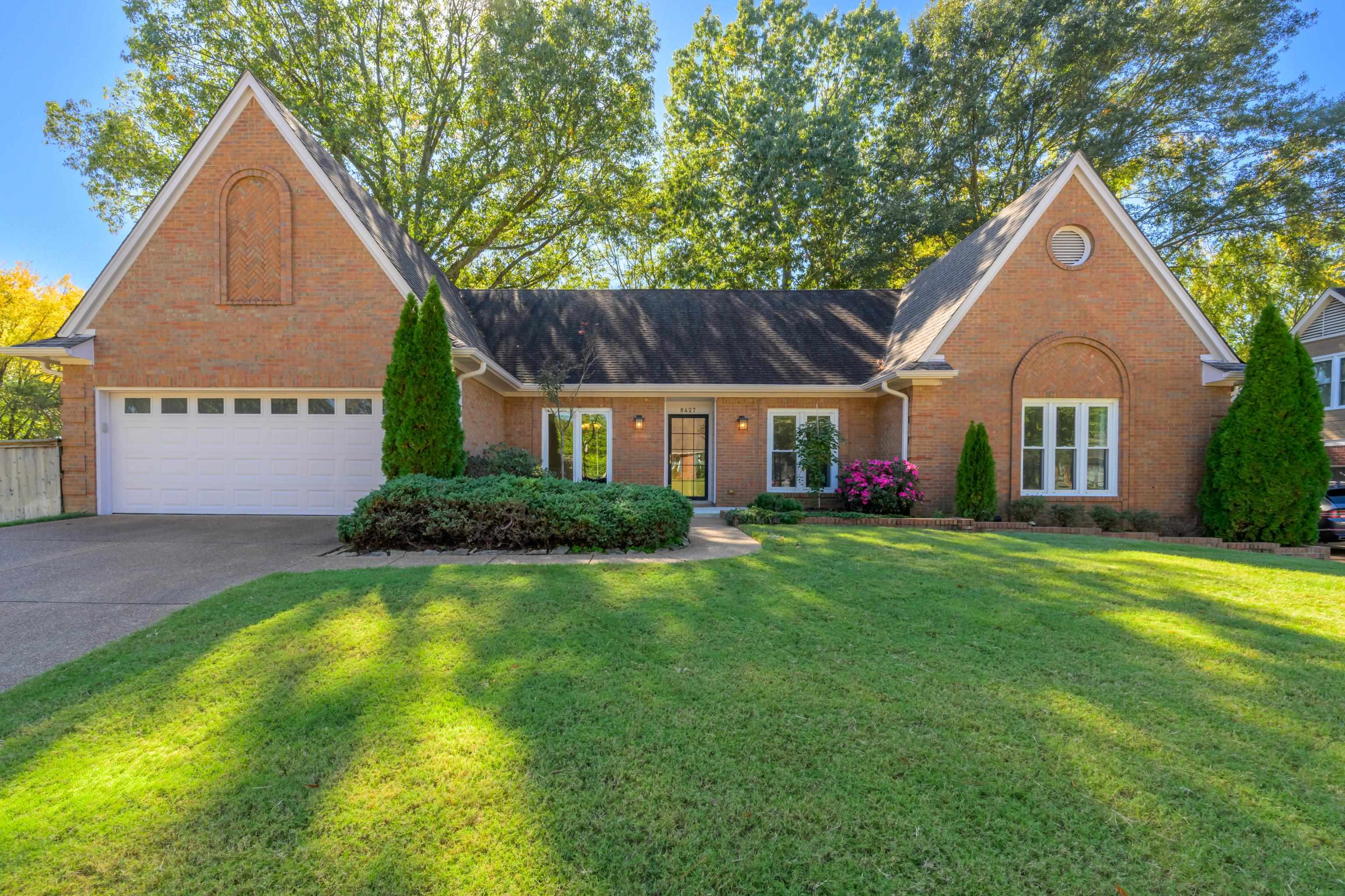 8427 W Askersund Cv Property Photo 1