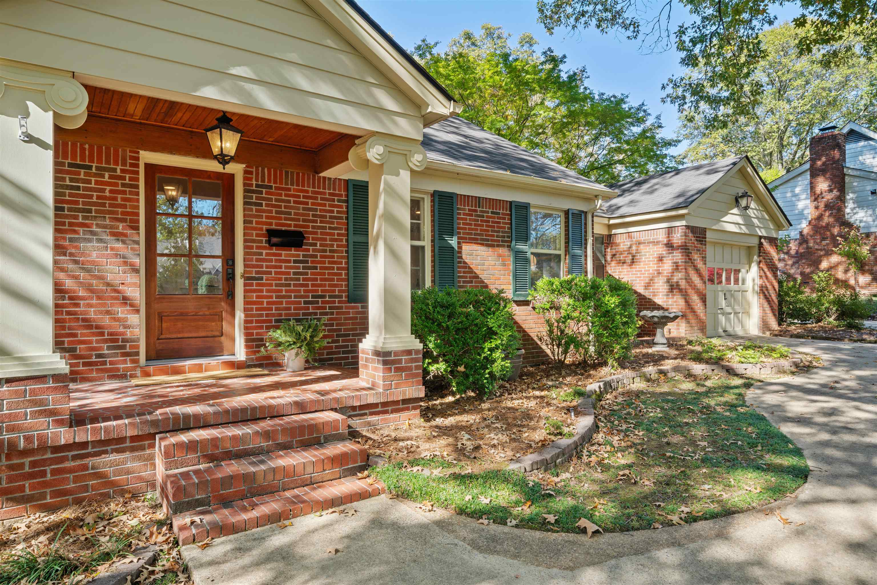 371 St Nick Dr Property Photo 1