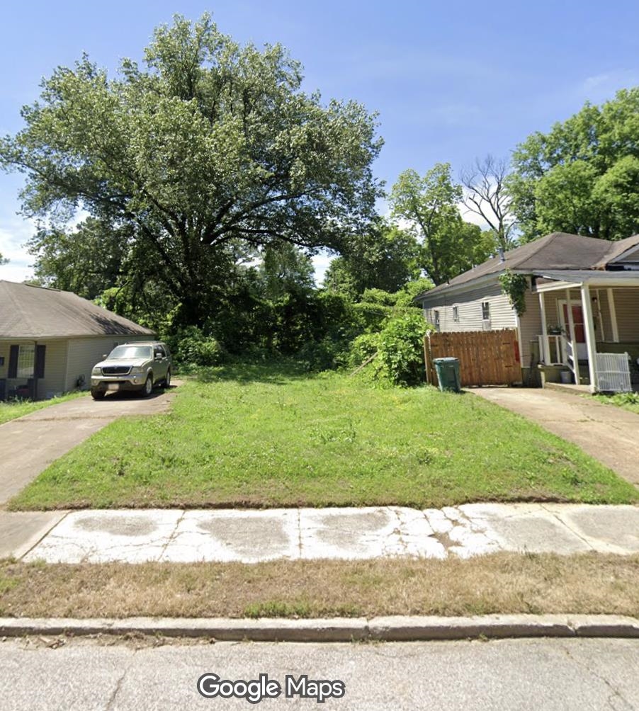 1737 VESEY AVE Property Photo 1