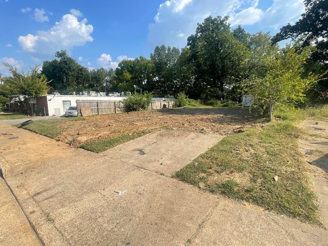 1743 ELDRIDGE AVE Property Photo 1