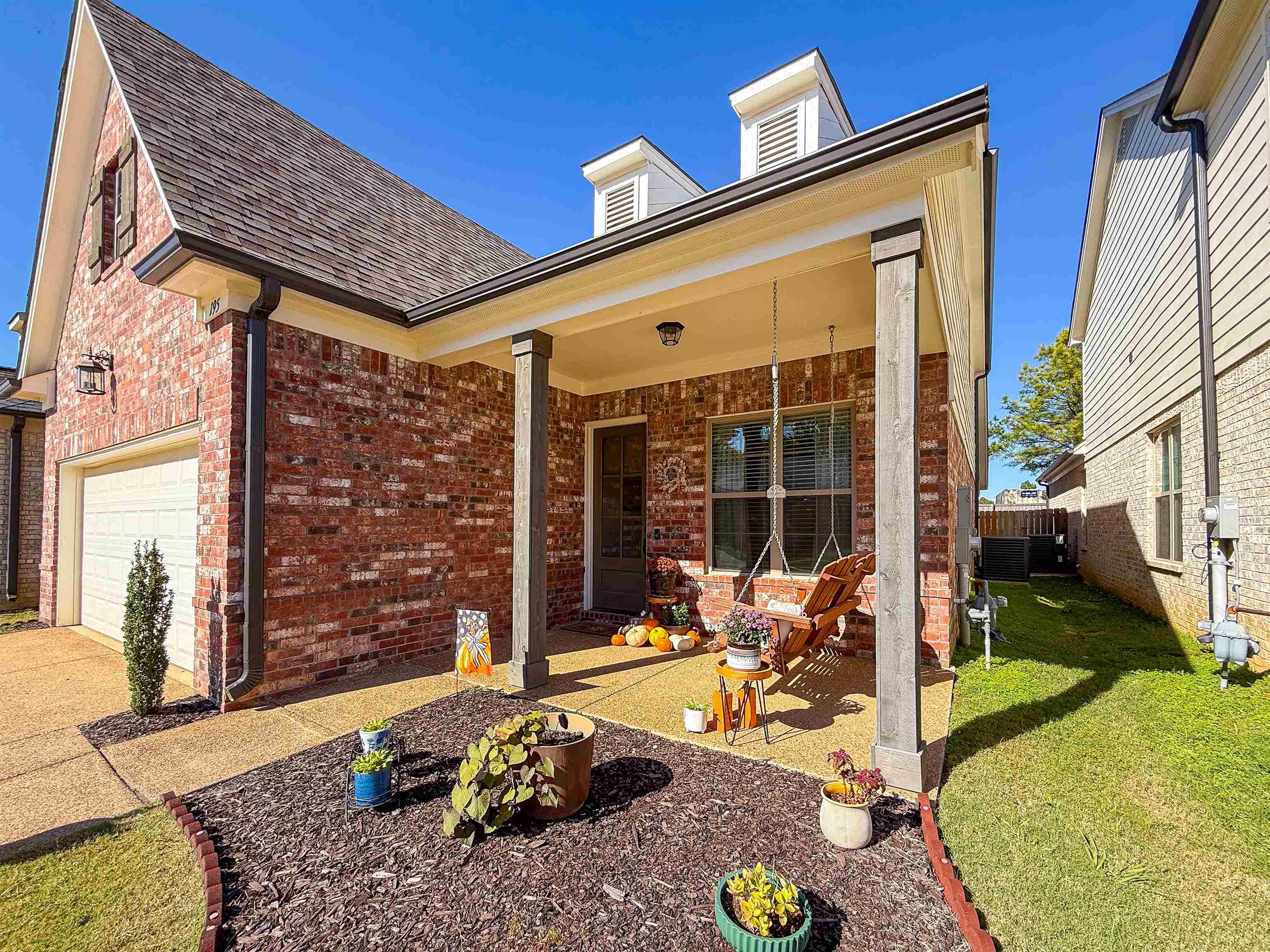 195 Chickasaw Trace Dr Property Photo 1