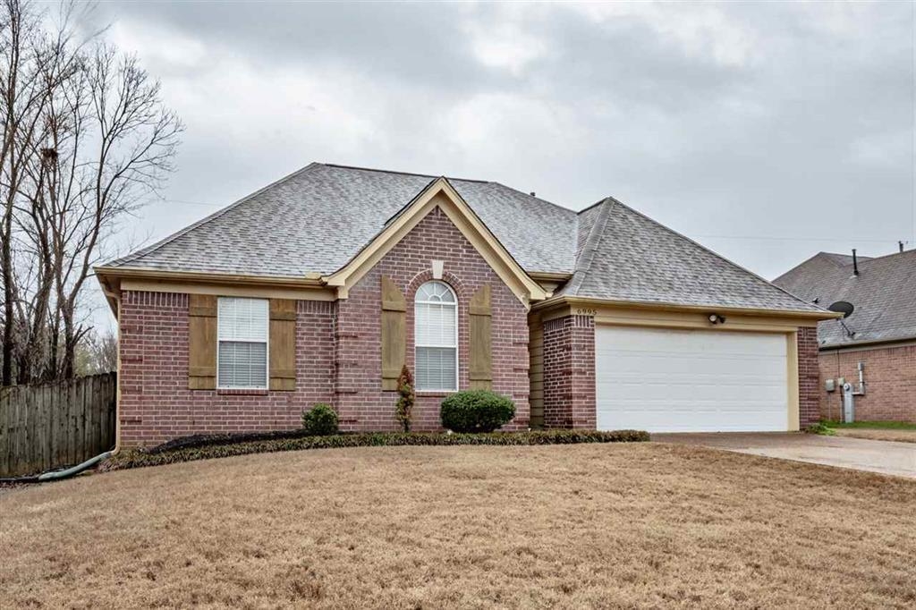 6995 Manslick Dr Property Photo 1