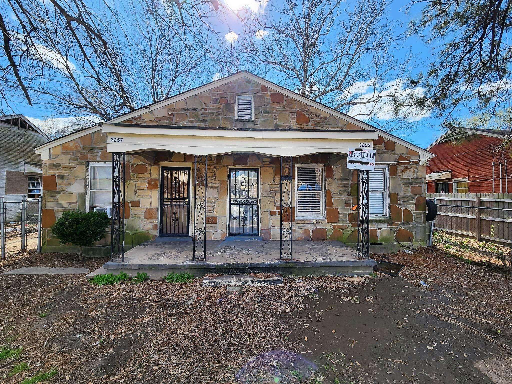 3255 Macon Rd Property Photo 1