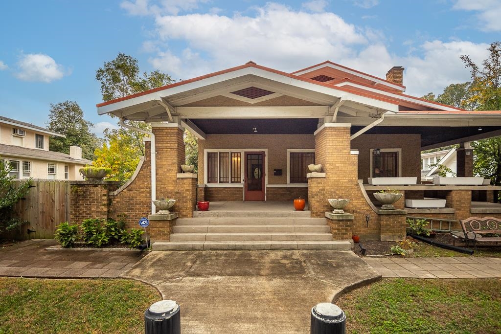 1817 N Parkway Ave Property Photo 1