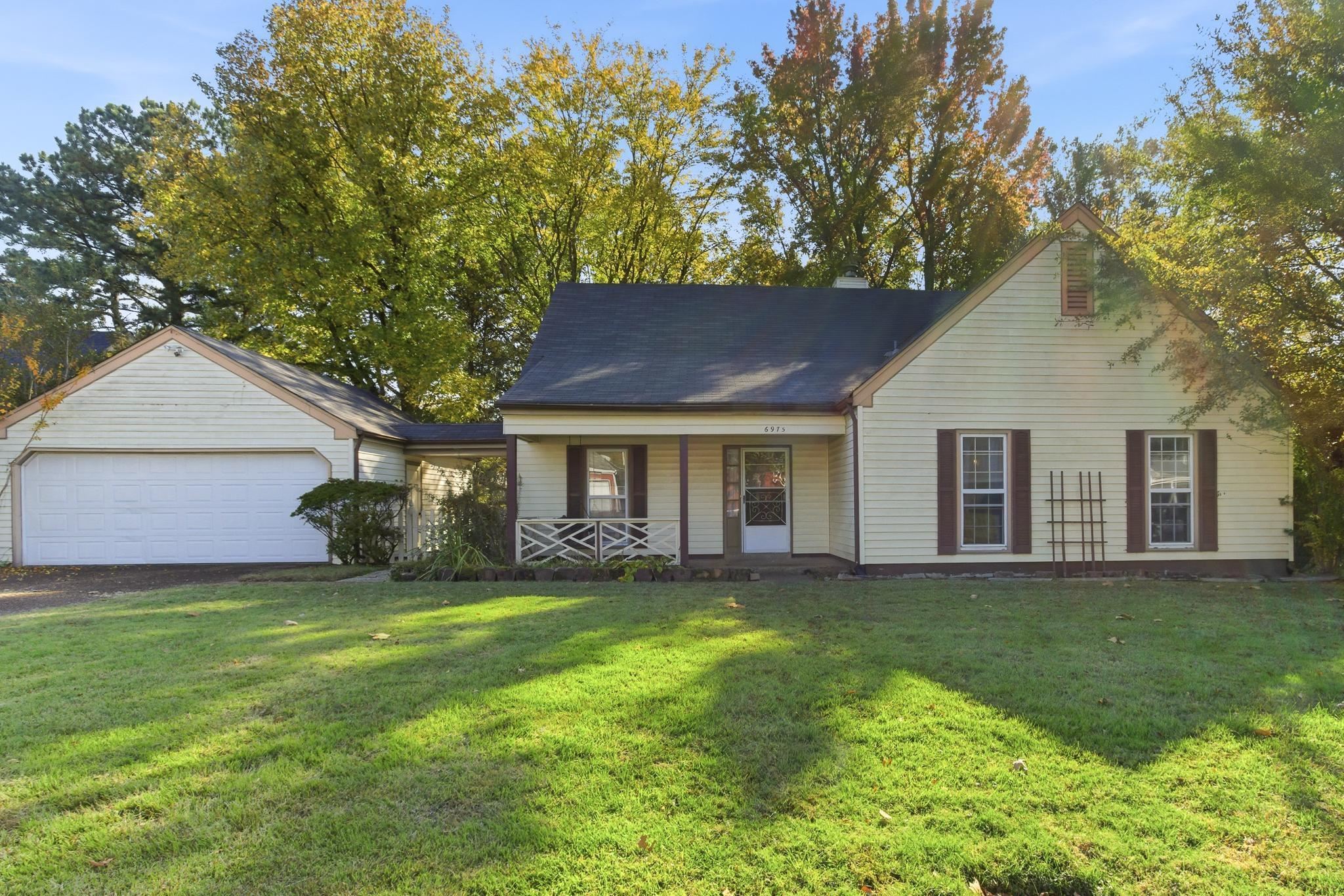 6975 Ashaway Cv Property Photo 1