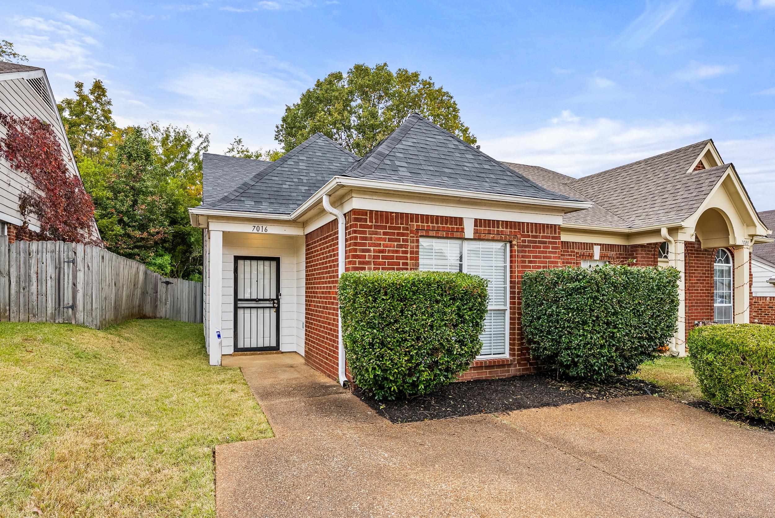 7016 S Estacada Way S Property Photo 1