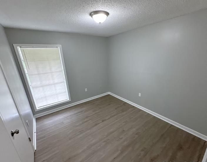901 Chesterton Dr Property Photo 6