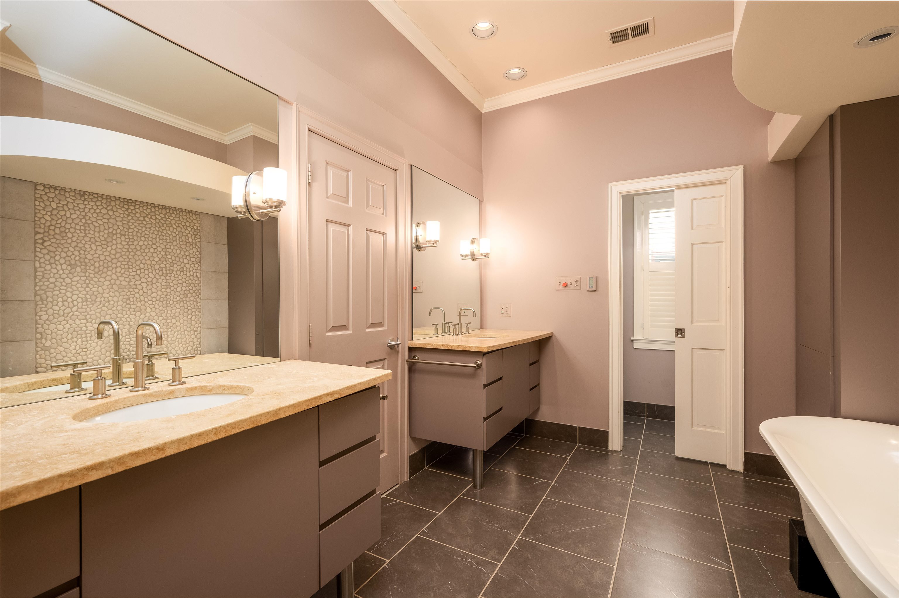 805 Harbor Isle Cir W Property Photo 11