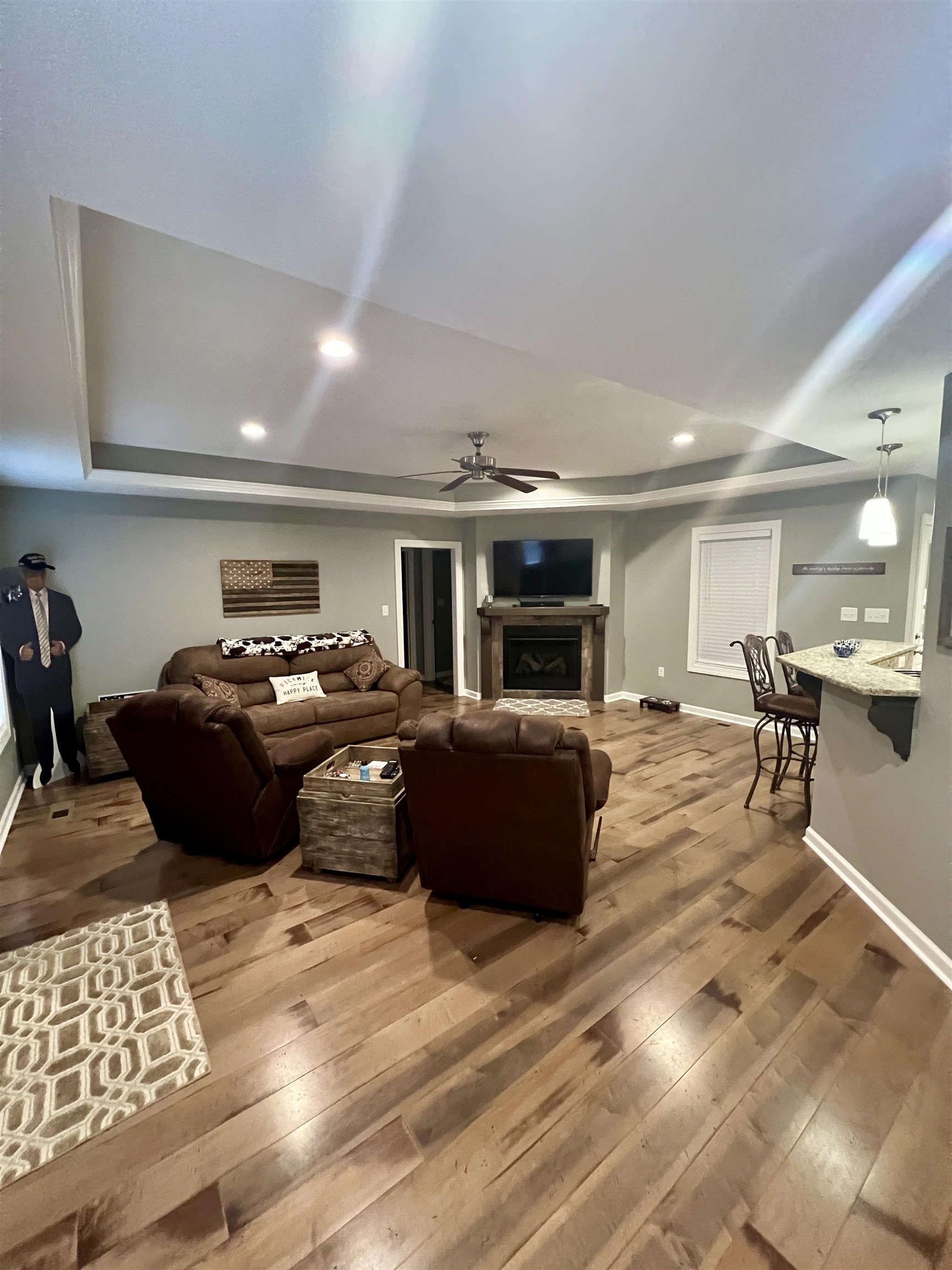 120 Chval Dr Property Photo 6