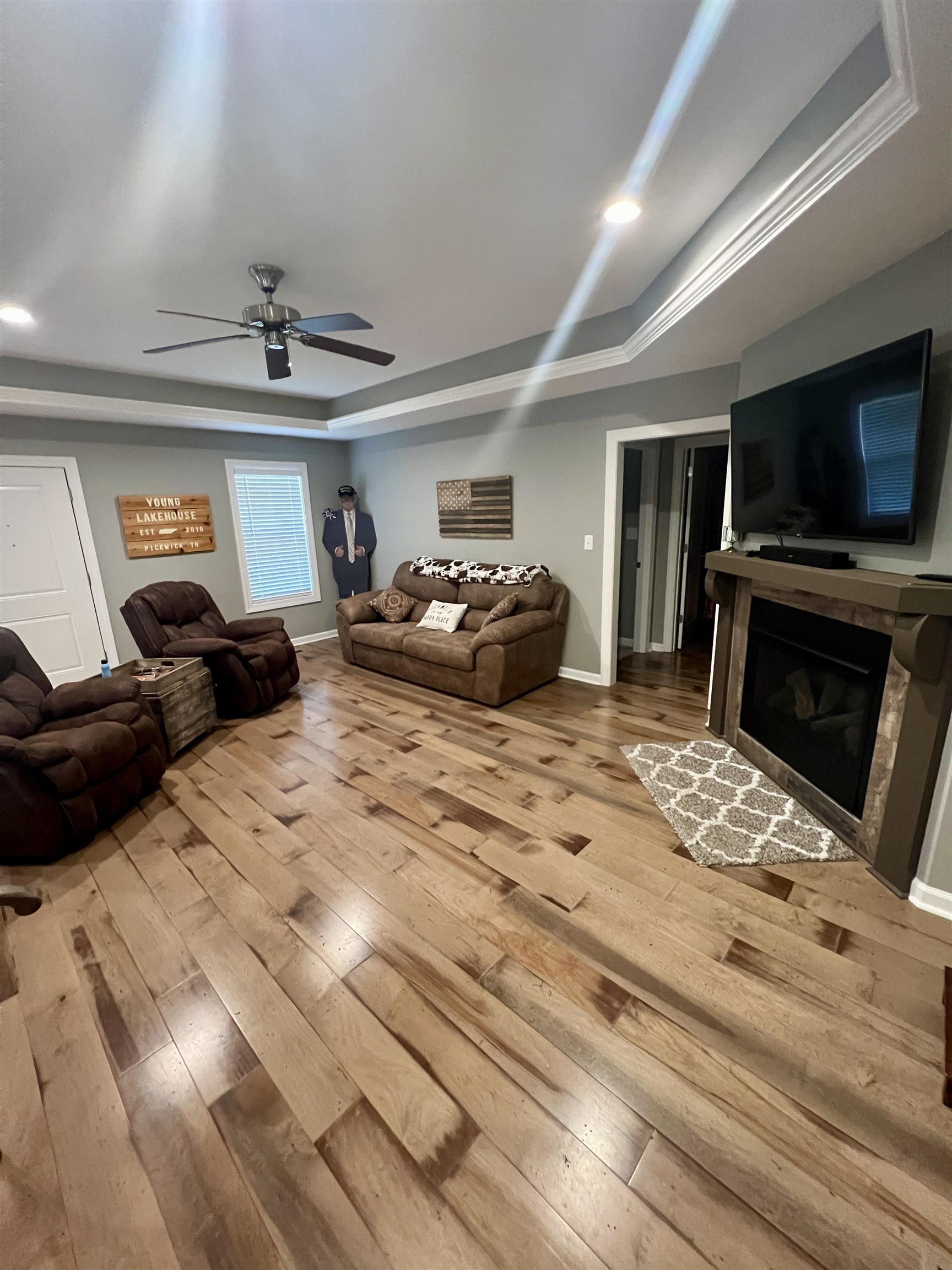 120 Chval Dr Property Photo 8
