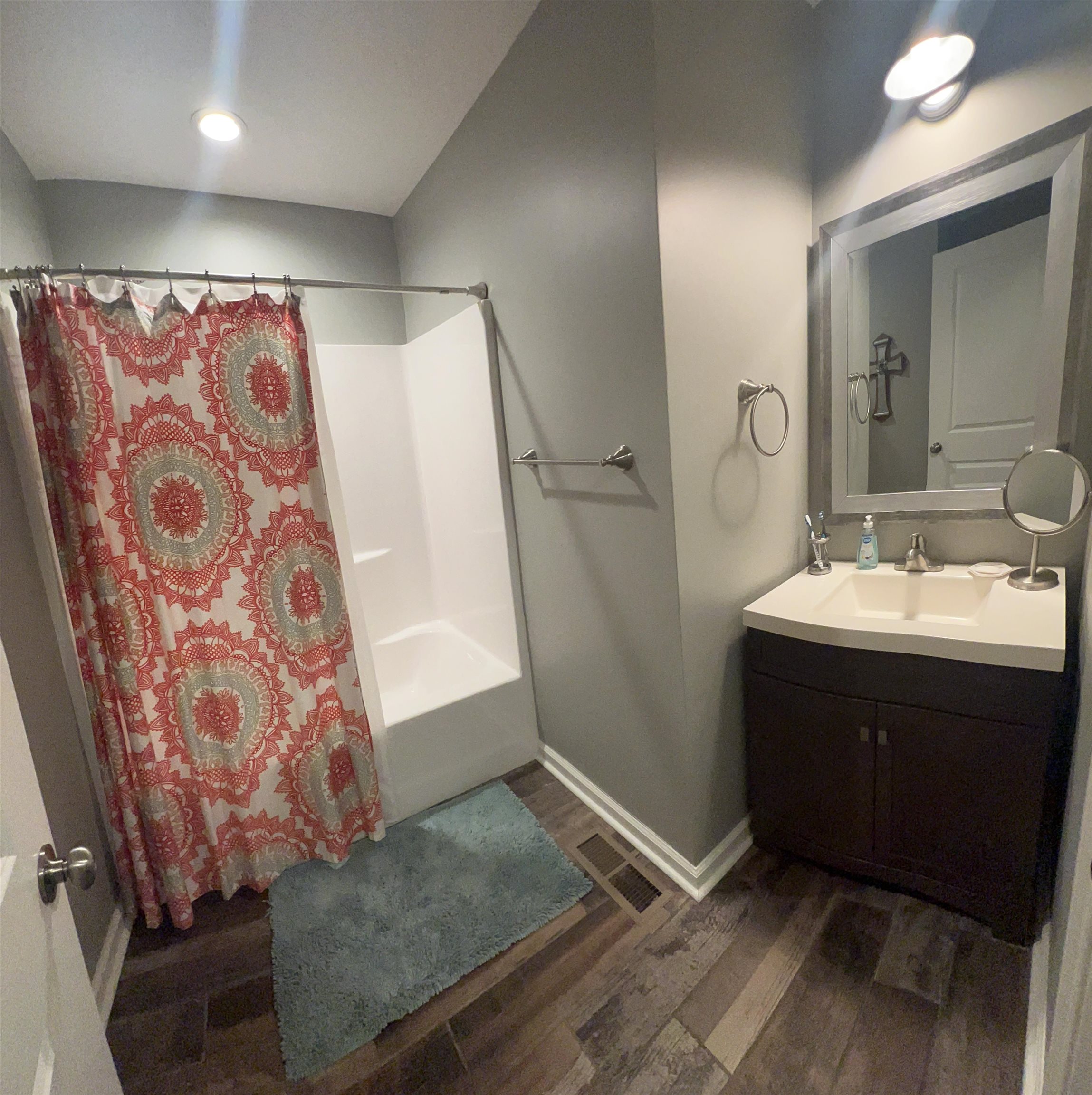 120 Chval Dr Property Photo 19