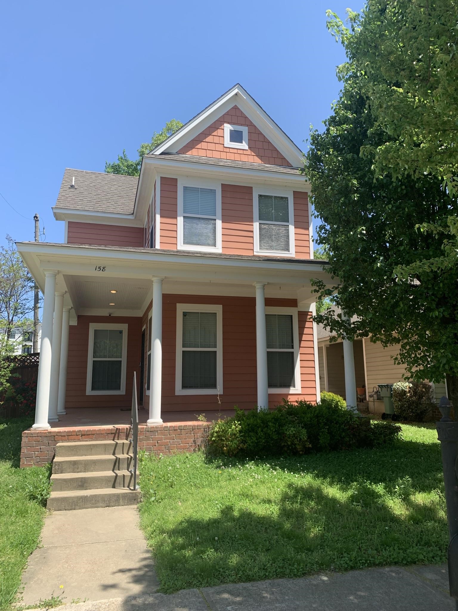 158 KEEL AVE Property Photo 1