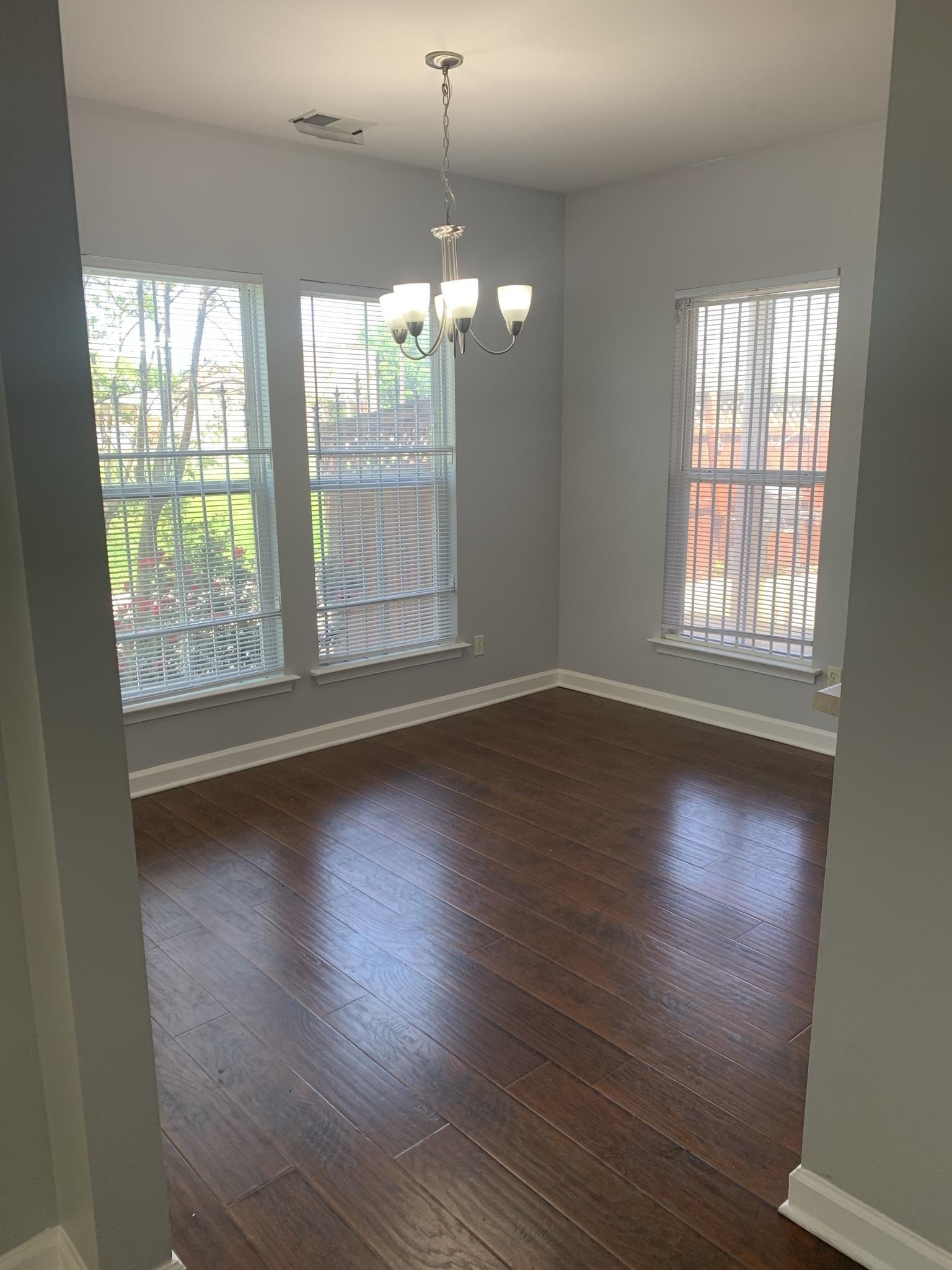 158 Keel Ave Property Photo 3