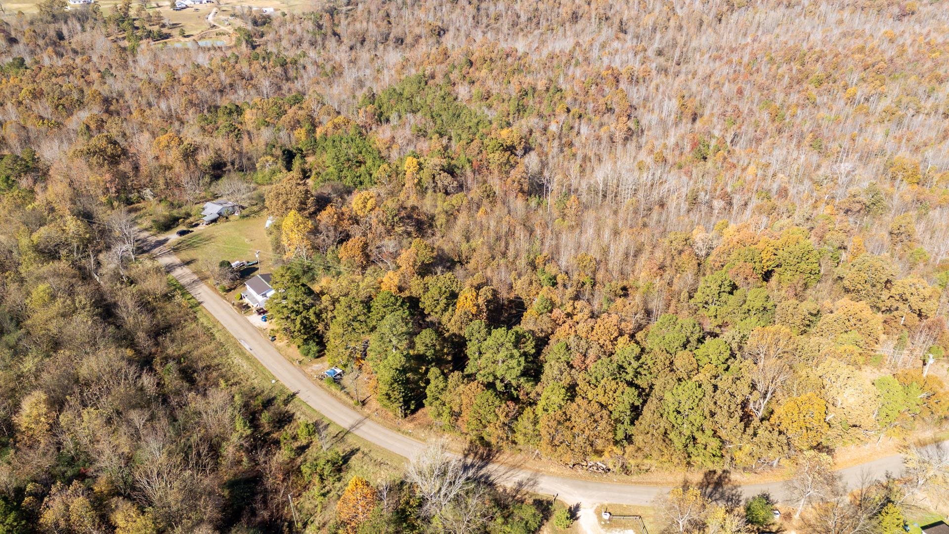 8069 Old Stage Rd Property Photo 7