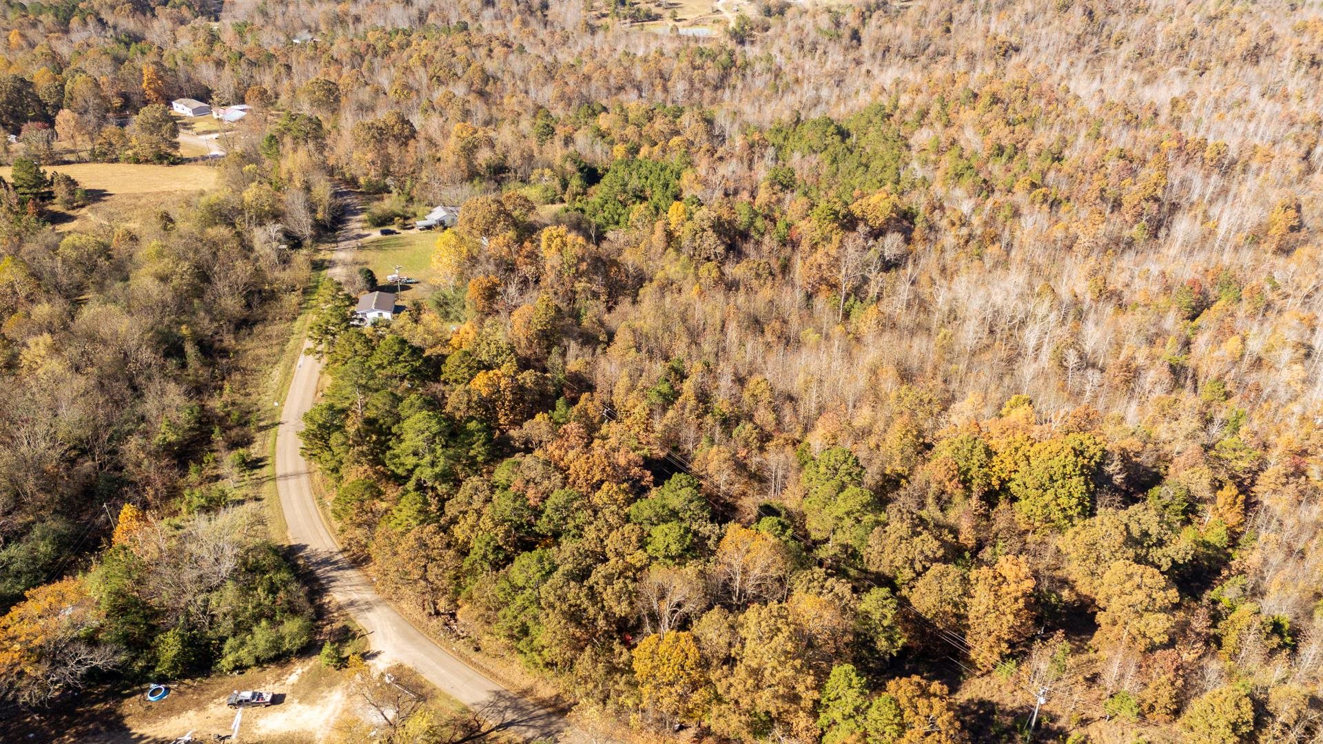 8069 Old Stage Rd Property Photo 12