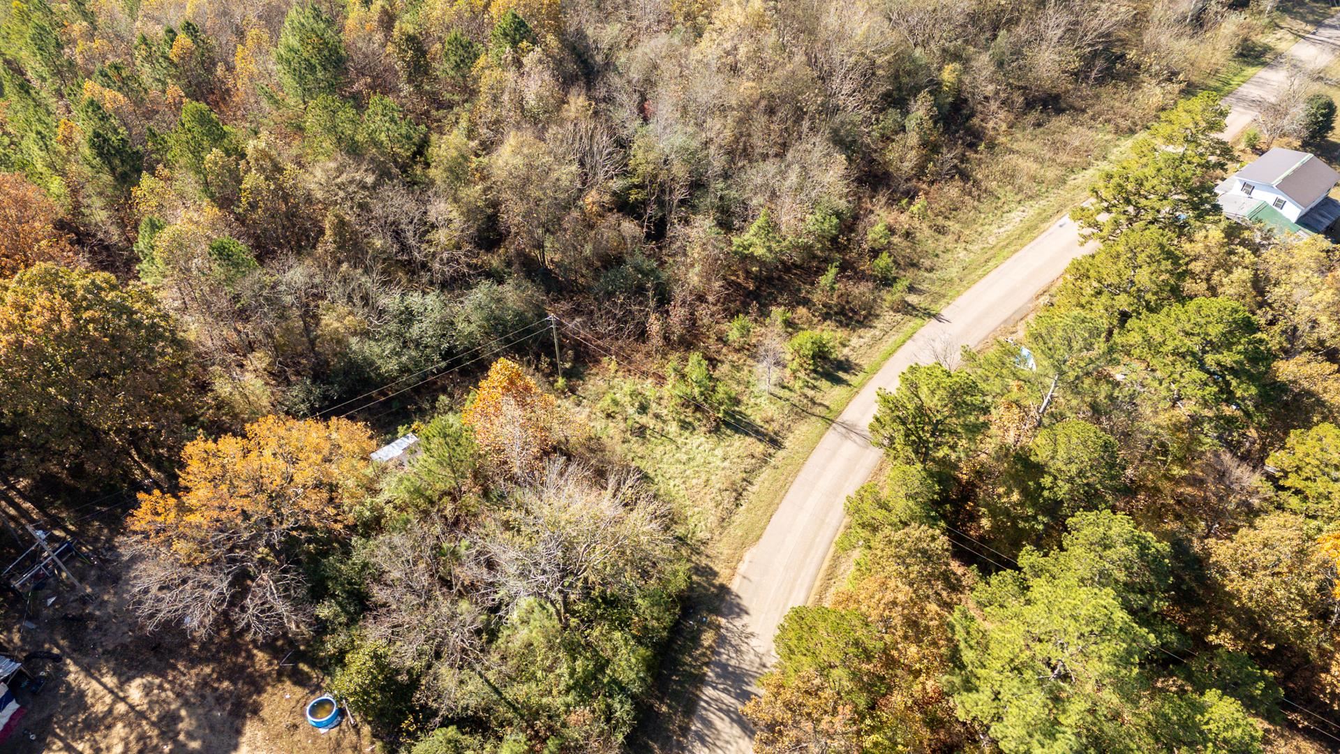 8069 Old Stage Rd Property Photo 32