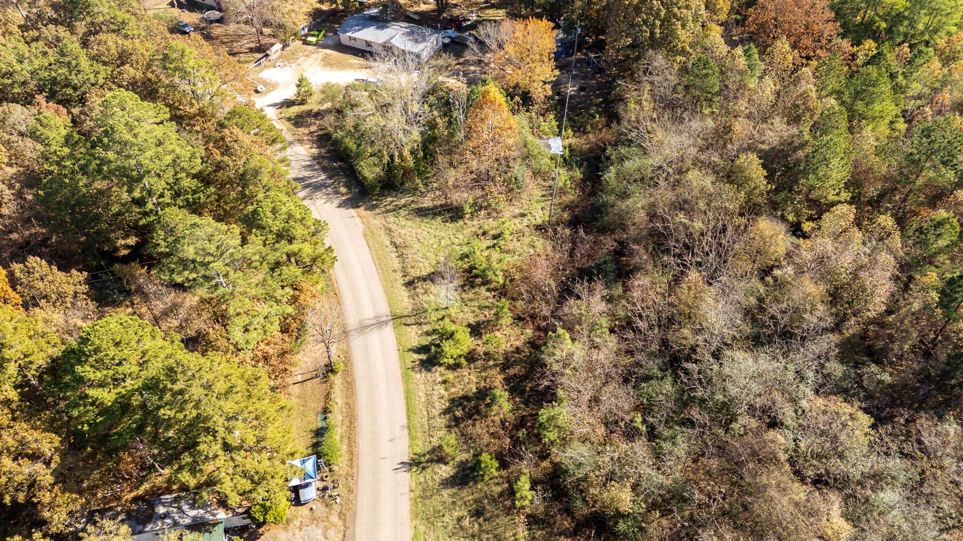 8069 Old Stage Rd Property Photo 35
