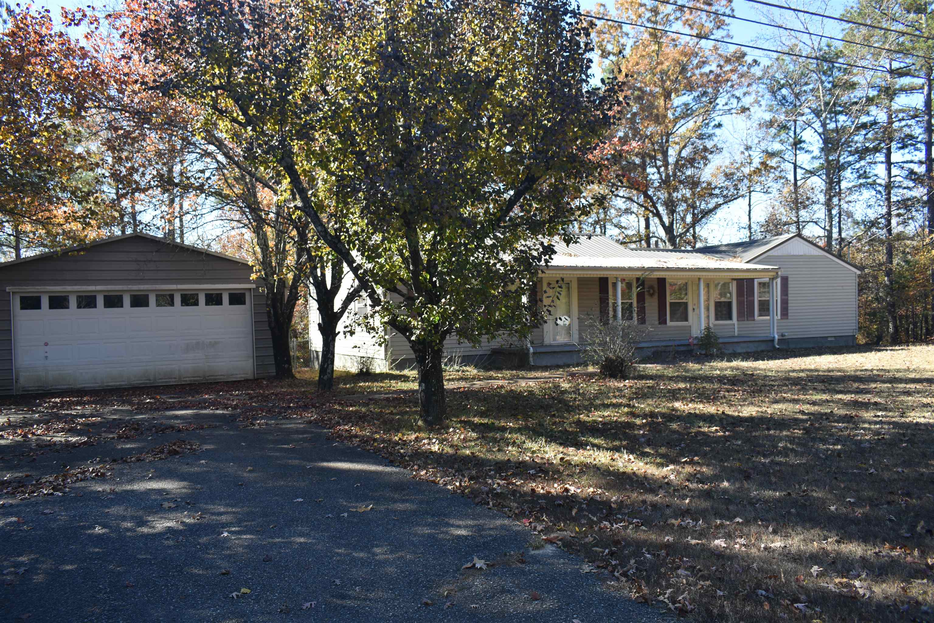 115 Falcon St Property Photo 3