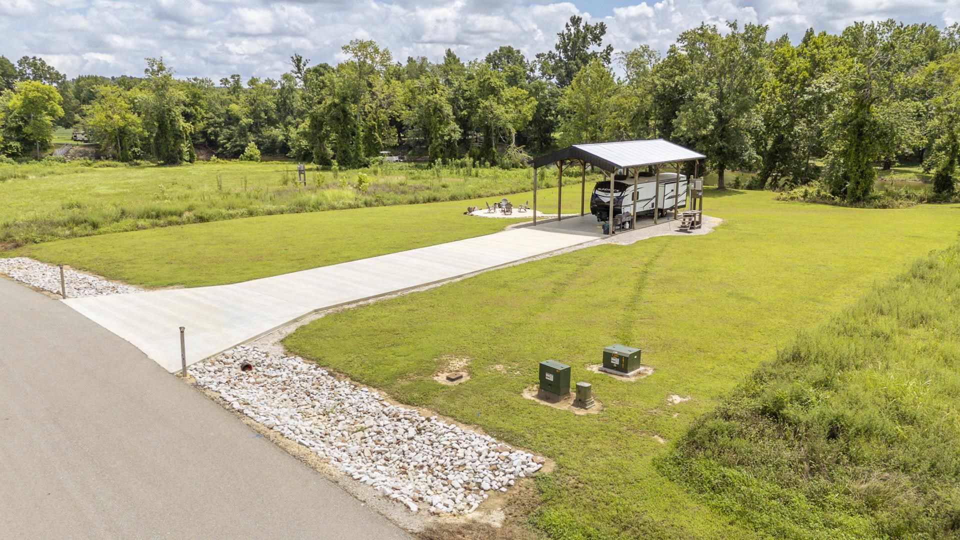 6425 Cravens Rd Property Photo 4