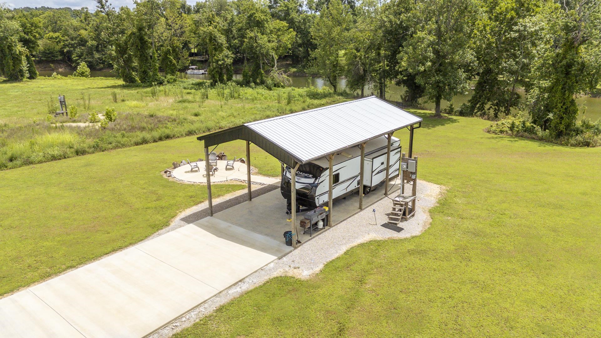 6425 Cravens Rd Property Photo 19