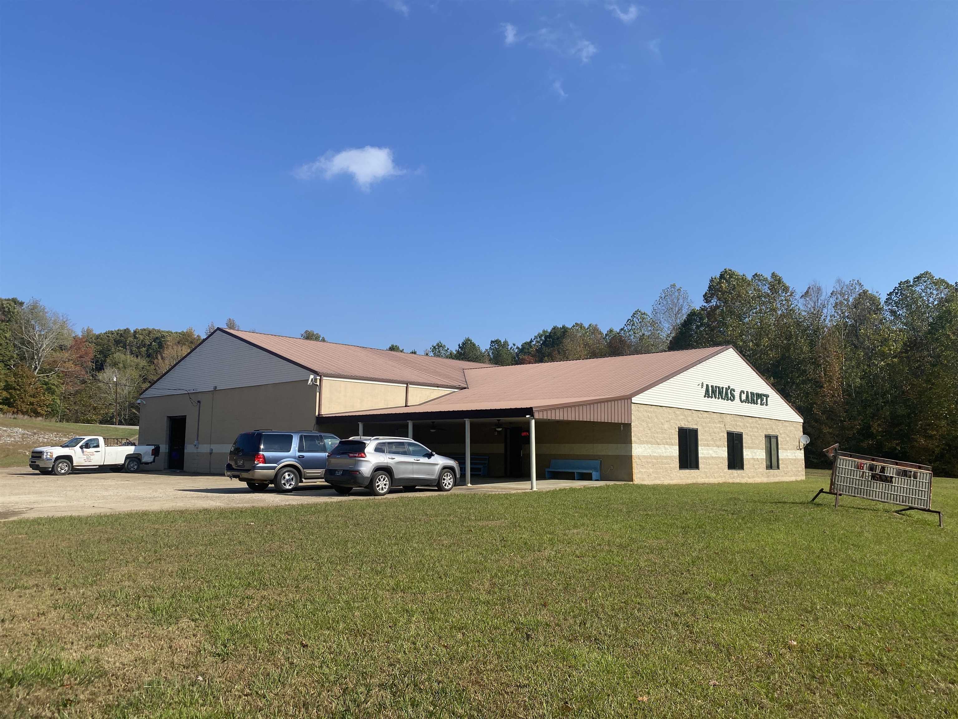 795 Center Point Rd Property Photo 1