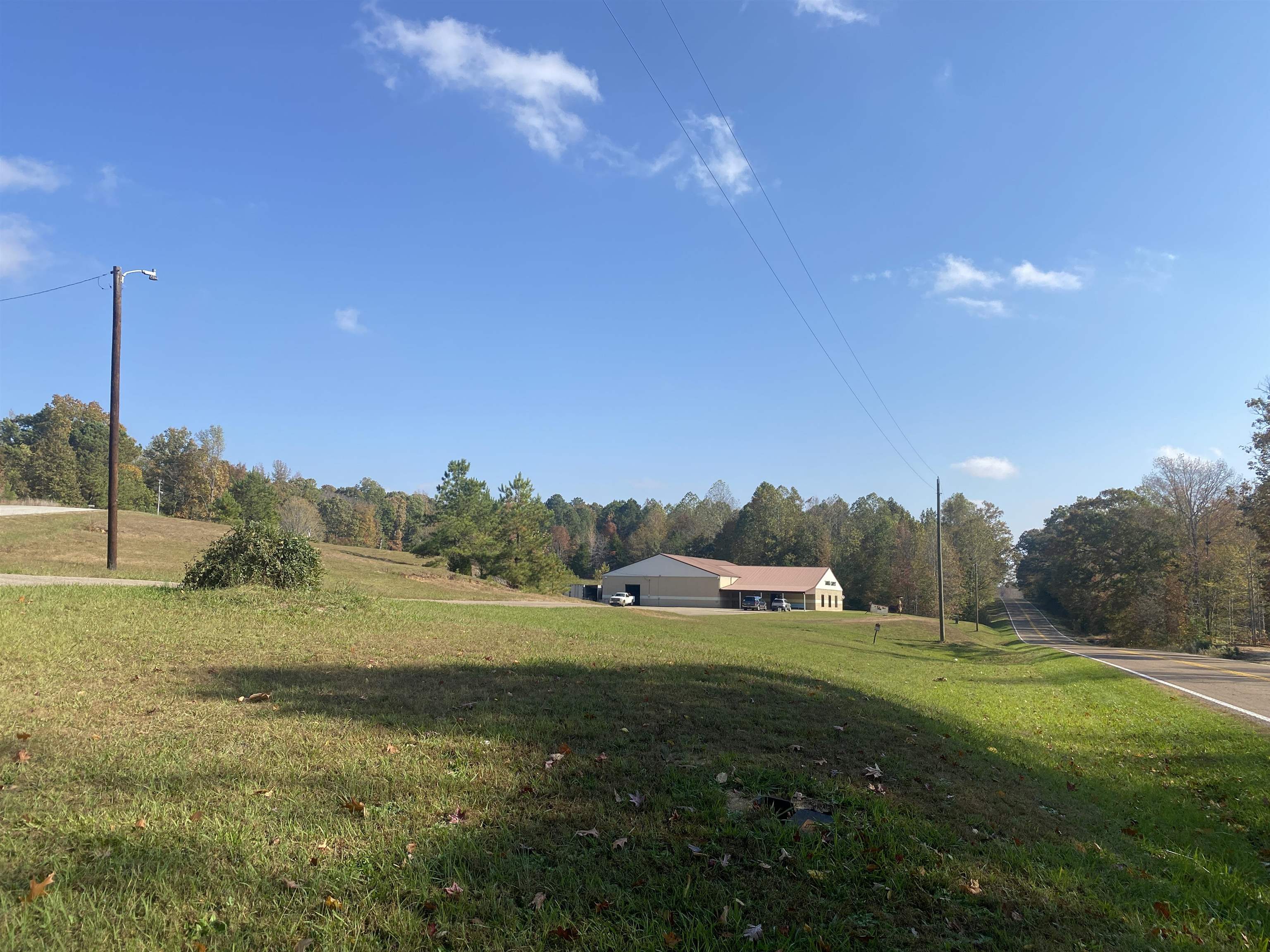 795 Center Point Rd Property Photo 3