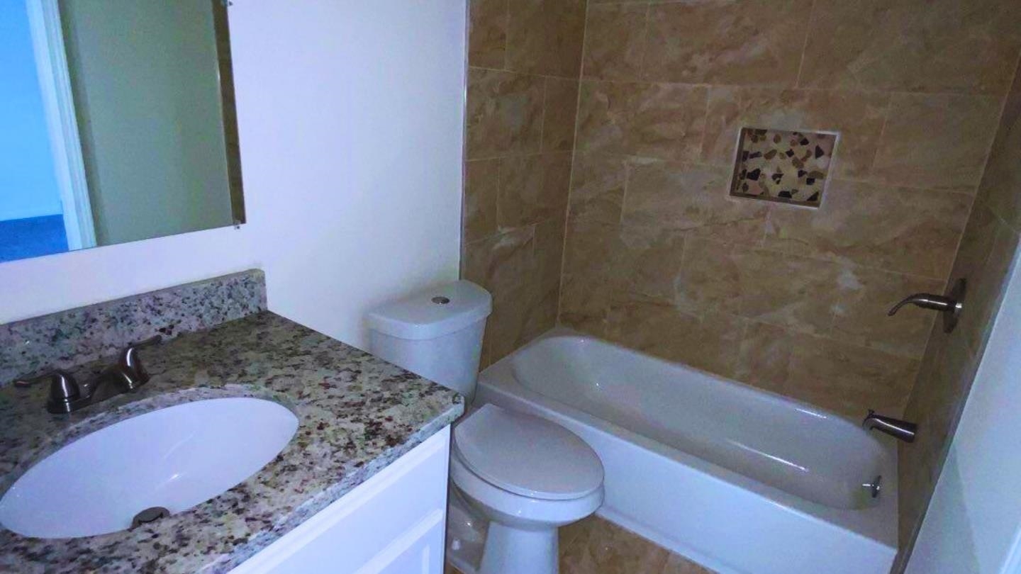 3725 Wax Myrtle Dr Property Photo 8