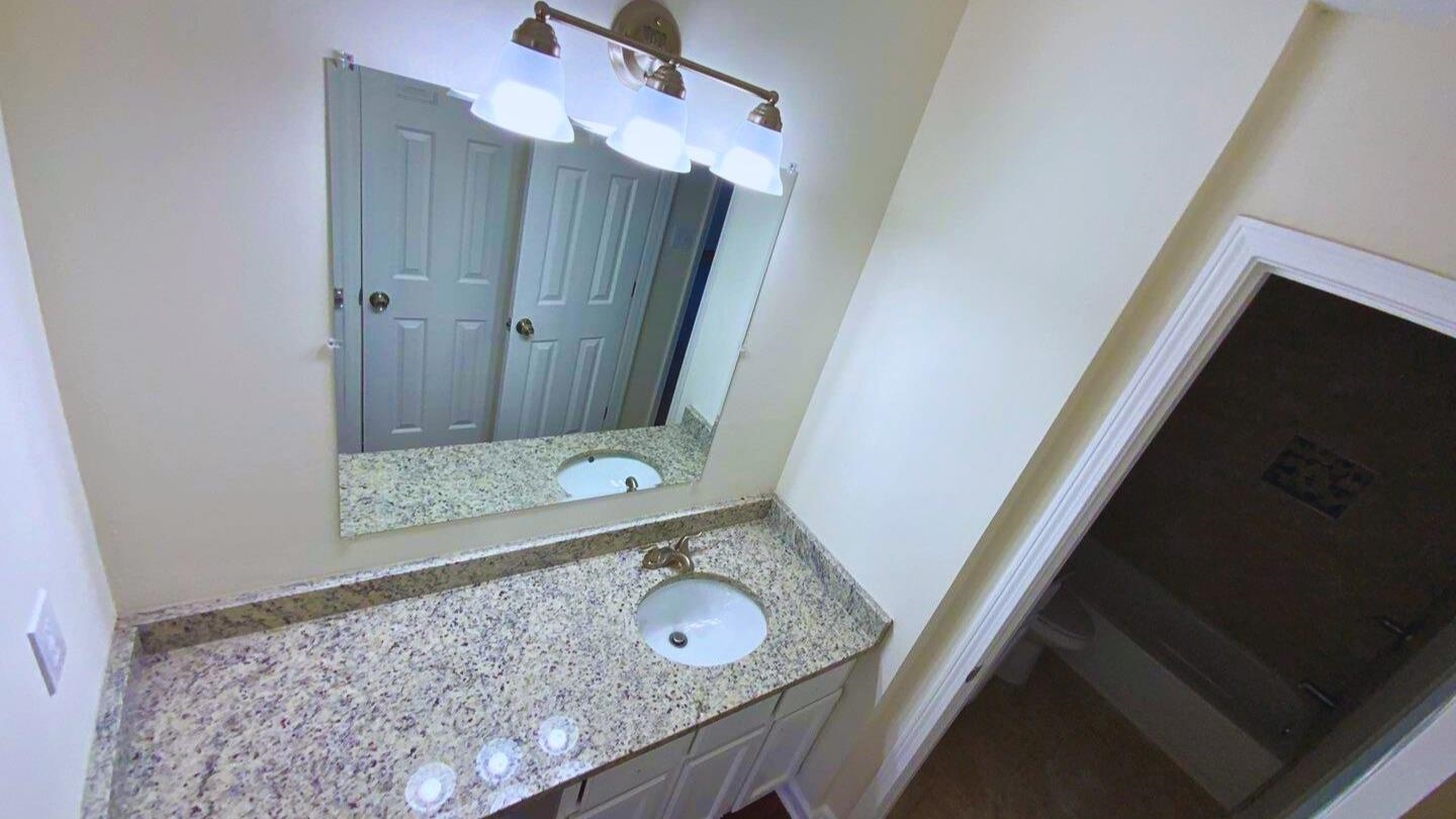 3725 Wax Myrtle Dr Property Photo 9