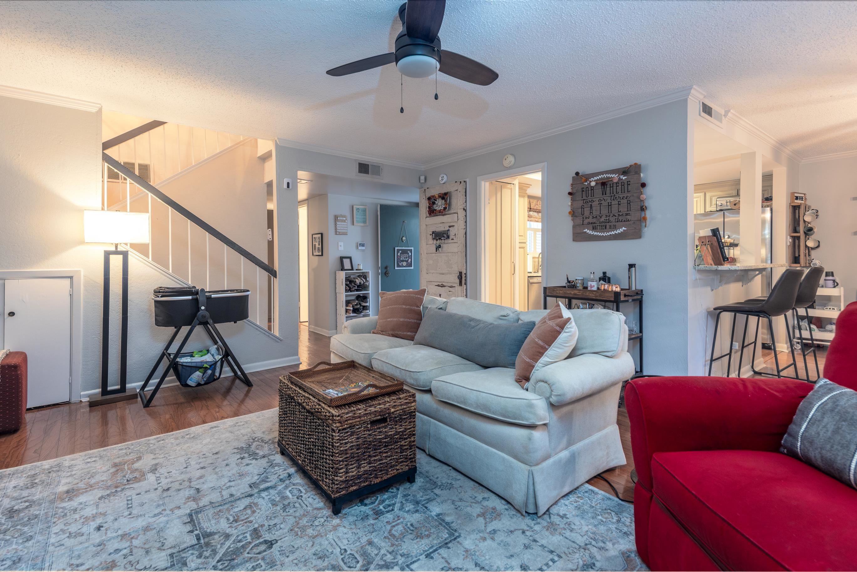 748 Hedgegrove Dr 4803 Property Photo 4